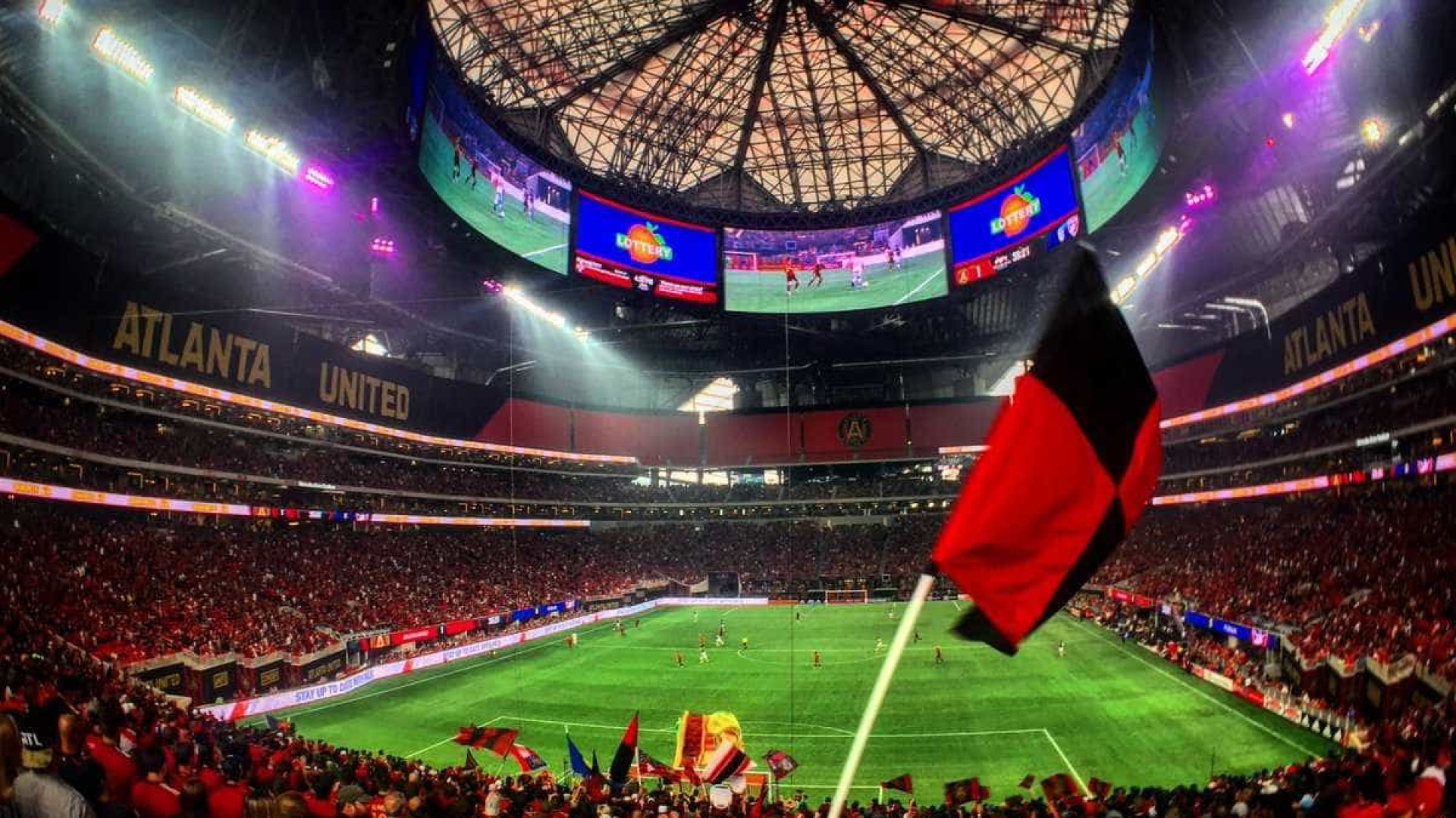 Clube dos EUA estreia estádio incrível que custou US$ 1,5 bilhão; vídeo