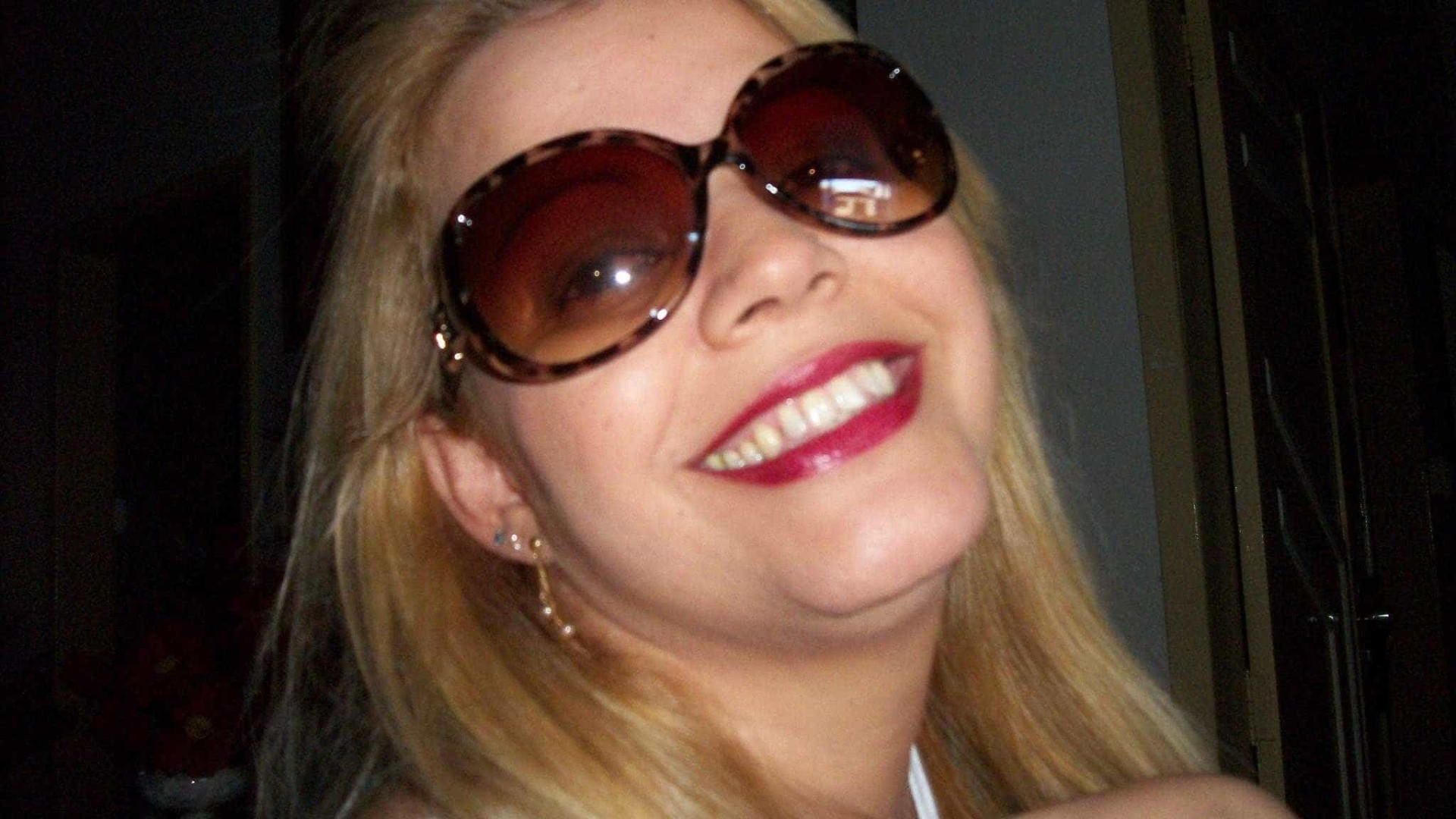 Coordenadora é assassinada a tiros em porta de escola