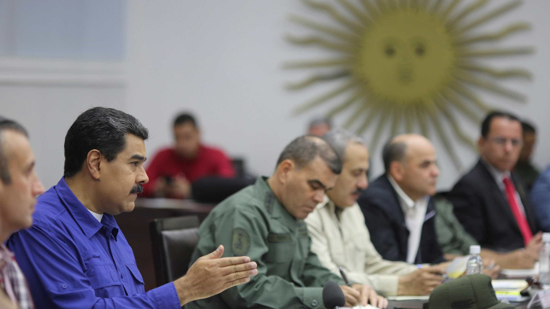 Maduro e oposição iniciam negociação por novo diálogo de paz