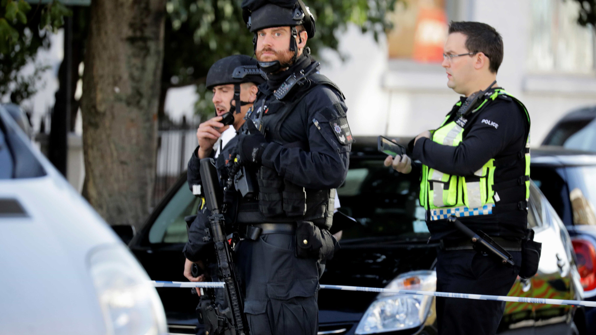 Polícia detém suspeito do ataque terrorista no metrô em Londres