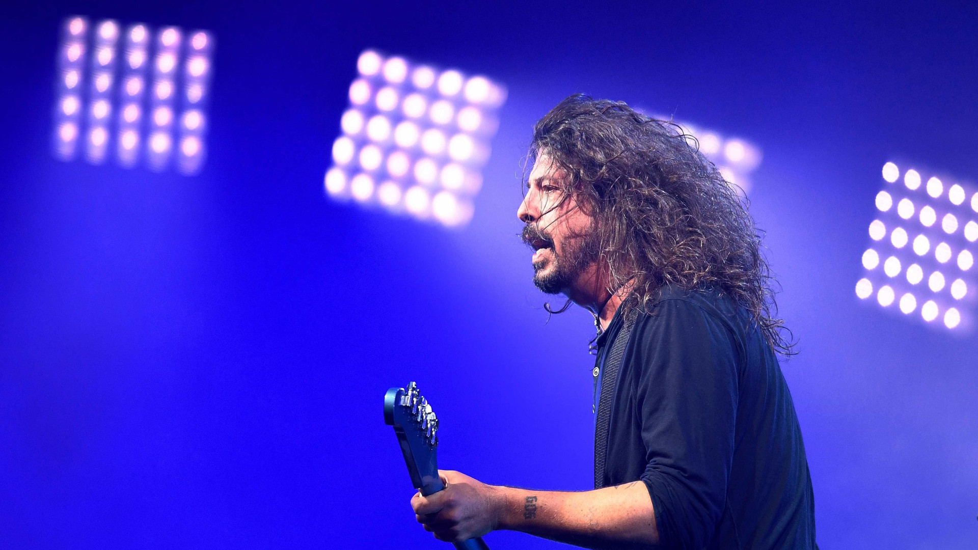 Foo Fighters lança 'Concrete and Gold', seu novo álbum de estúdio