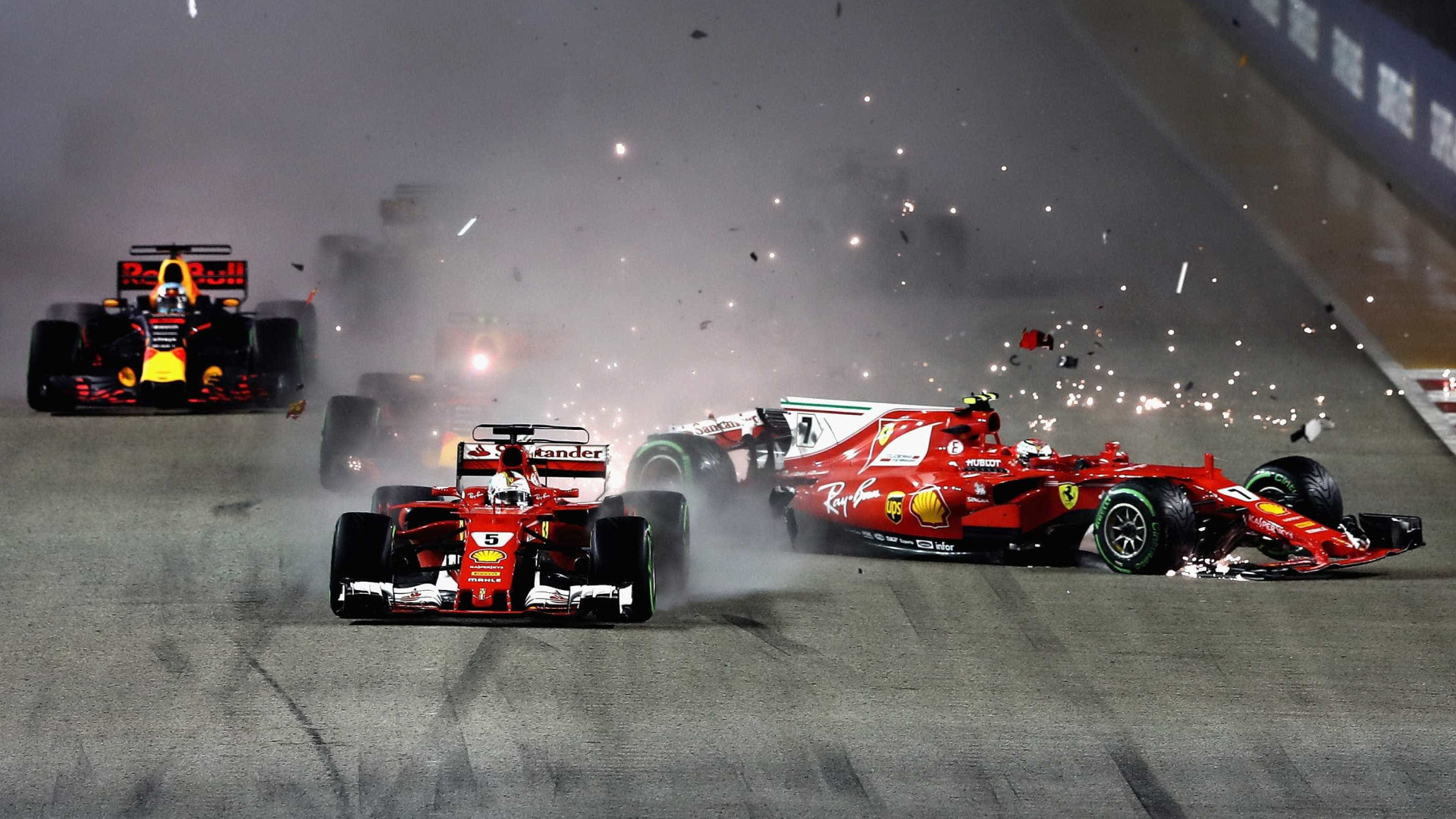 Largada caótica tira Vettel e Verstappen do GP de Cingapura na 1ª volta