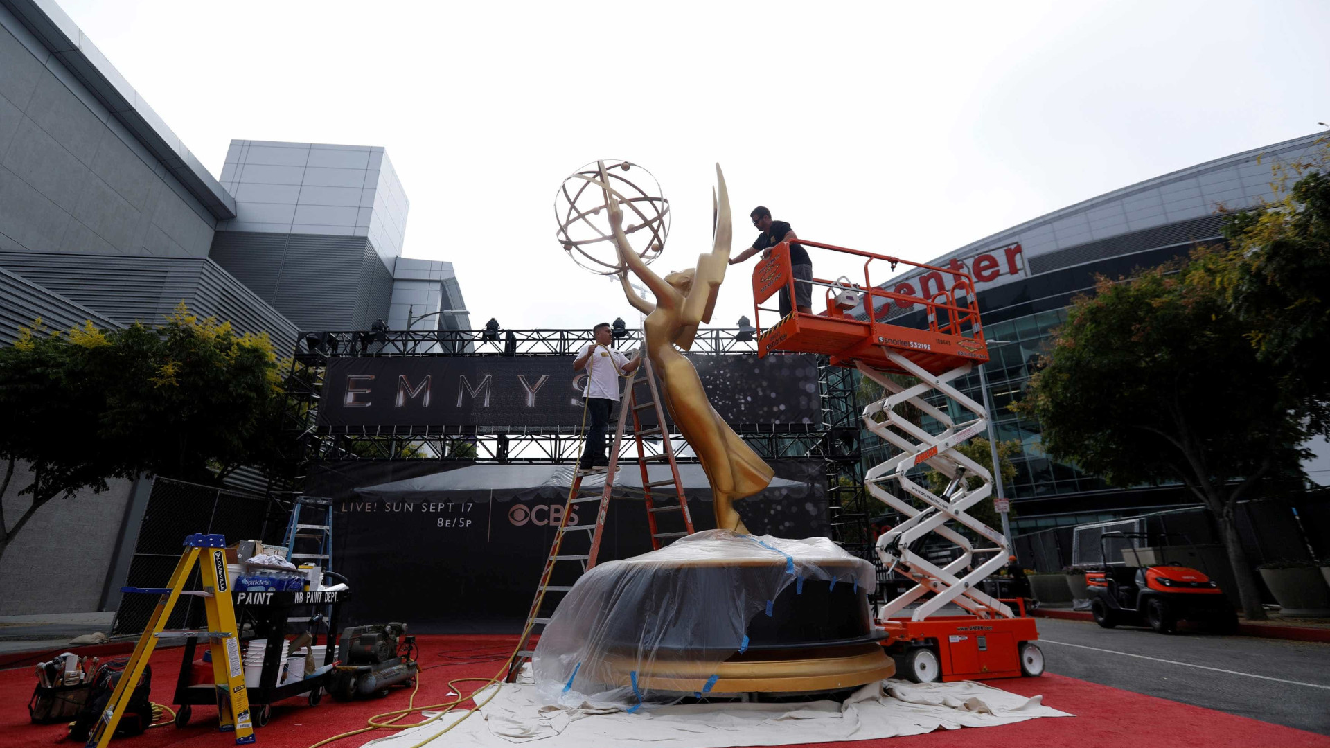 Com 'The Young Pope', Emmy premiará melhores da TV dos EUA