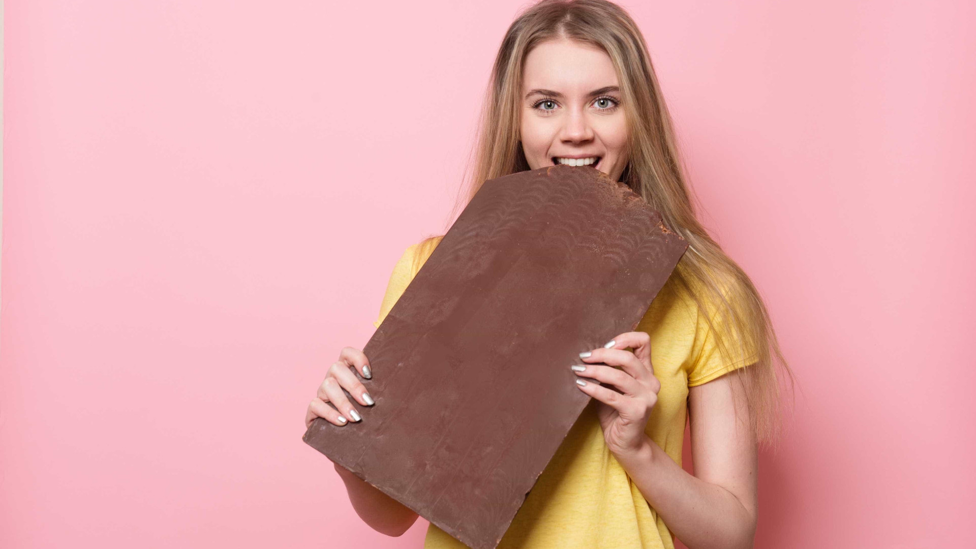 Por que as mulheres desejam chocolate quando ficam menstruadas?