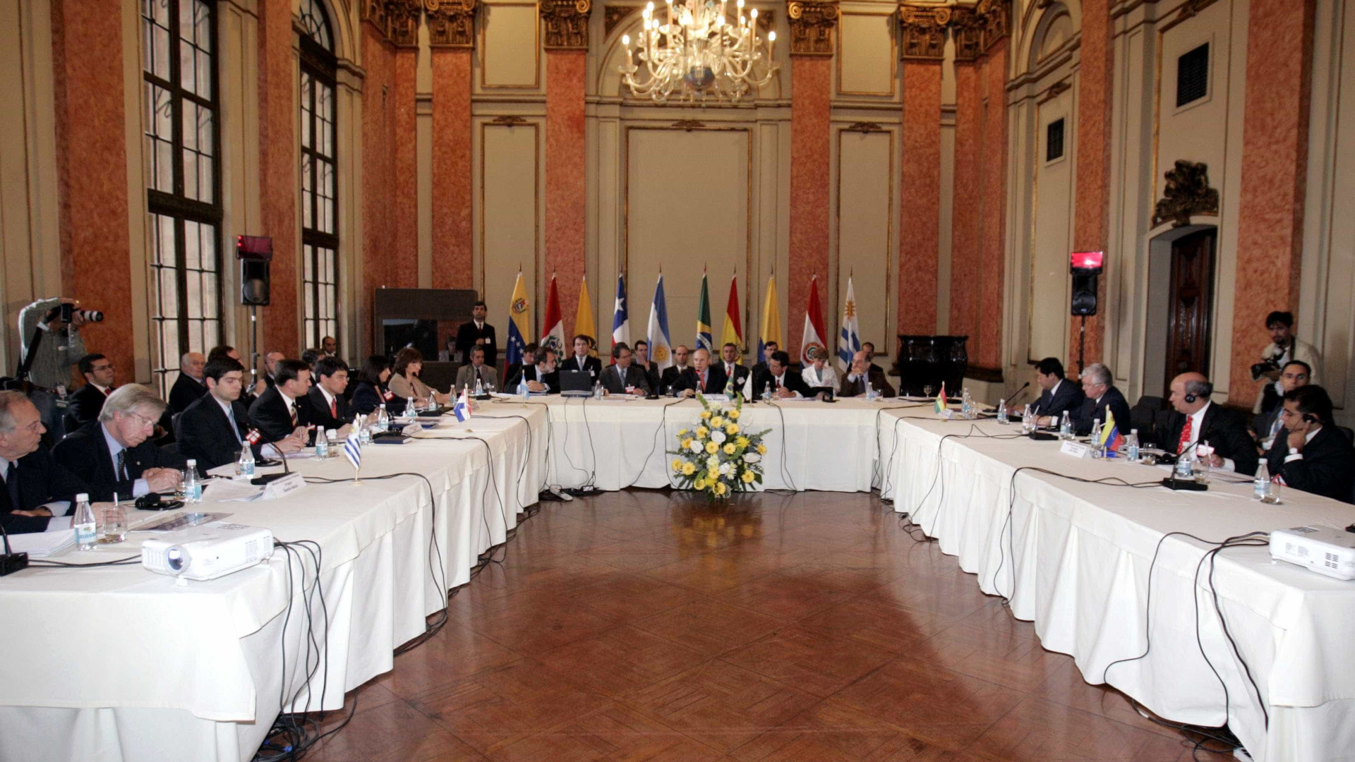 Novo governo deve travar acordo entre Mercosul e União Europeia