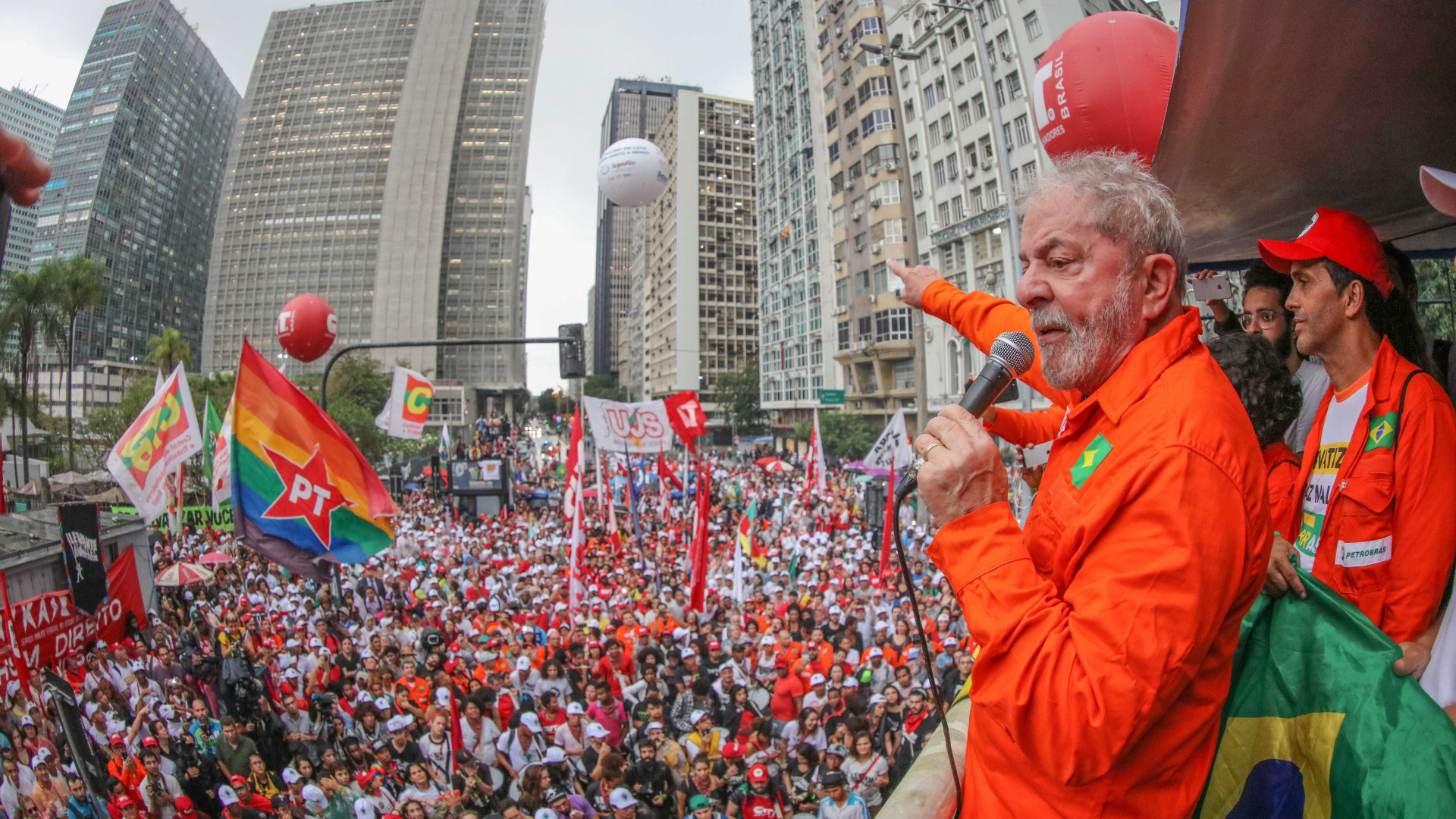 'Lula não é mais só o Lula, Lula é uma ideia', diz ex-presidente