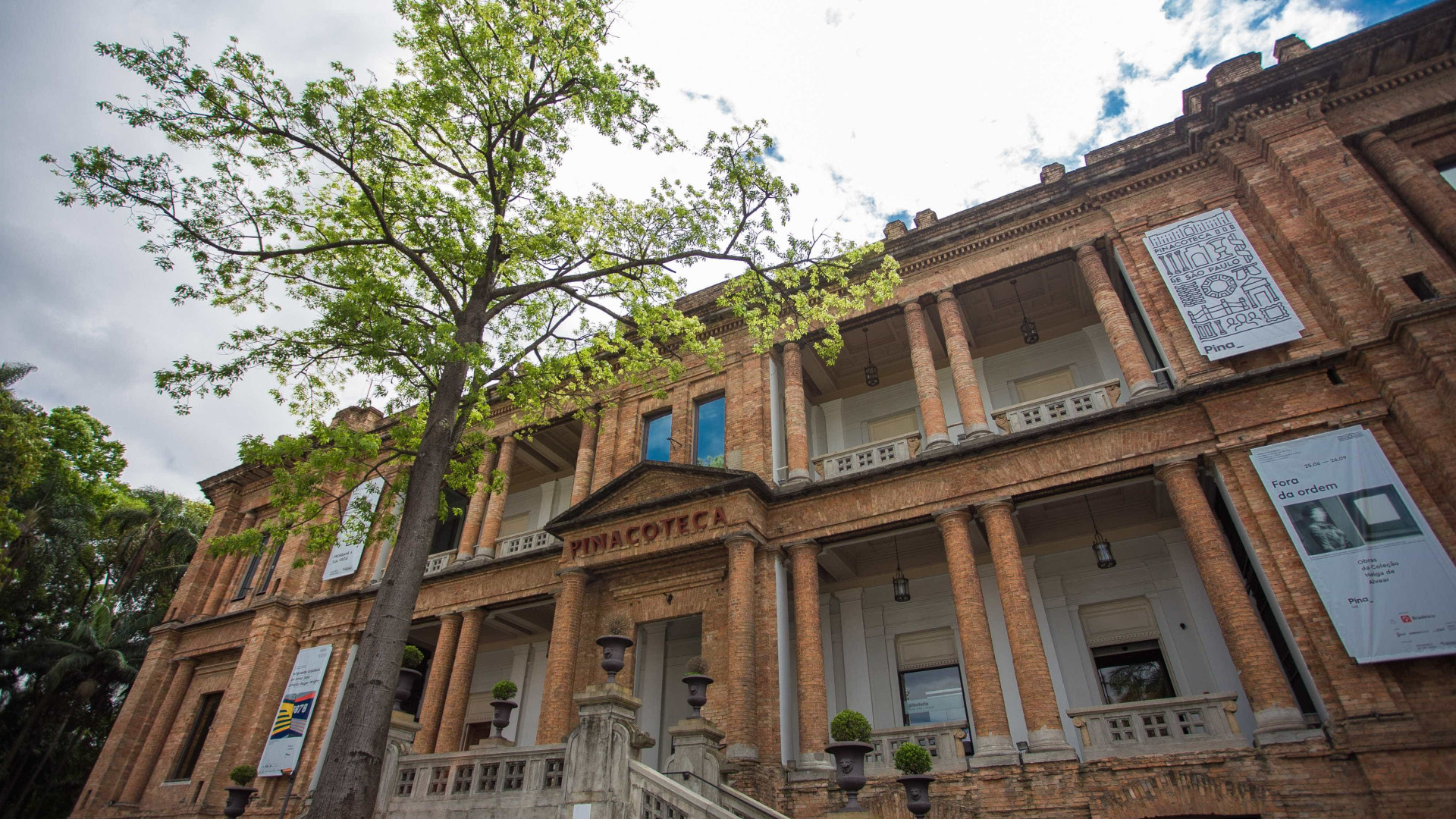 Pinacoteca vai além dos muros para incluir moradores de rua