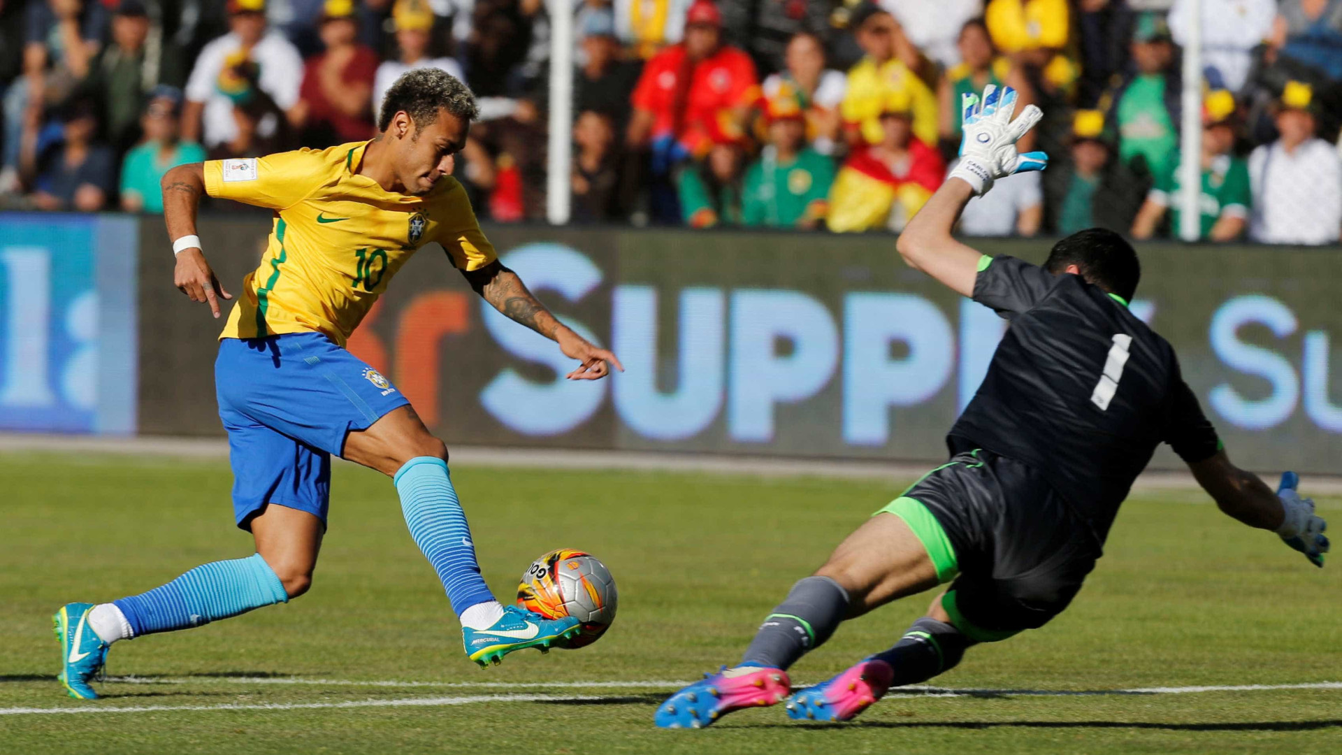 Goleiro que pegou tudo contra o Brasil é o mais barato da rodada