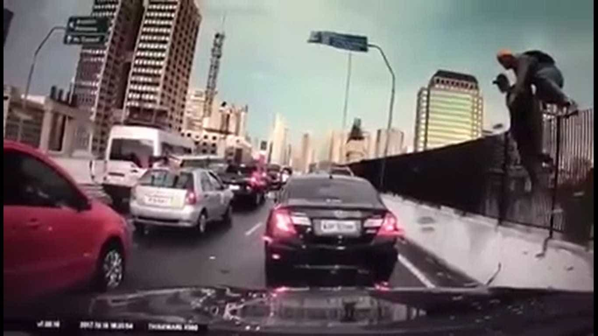Polícia prende suspeitos de fazer arrastão em São Paulo; vídeo