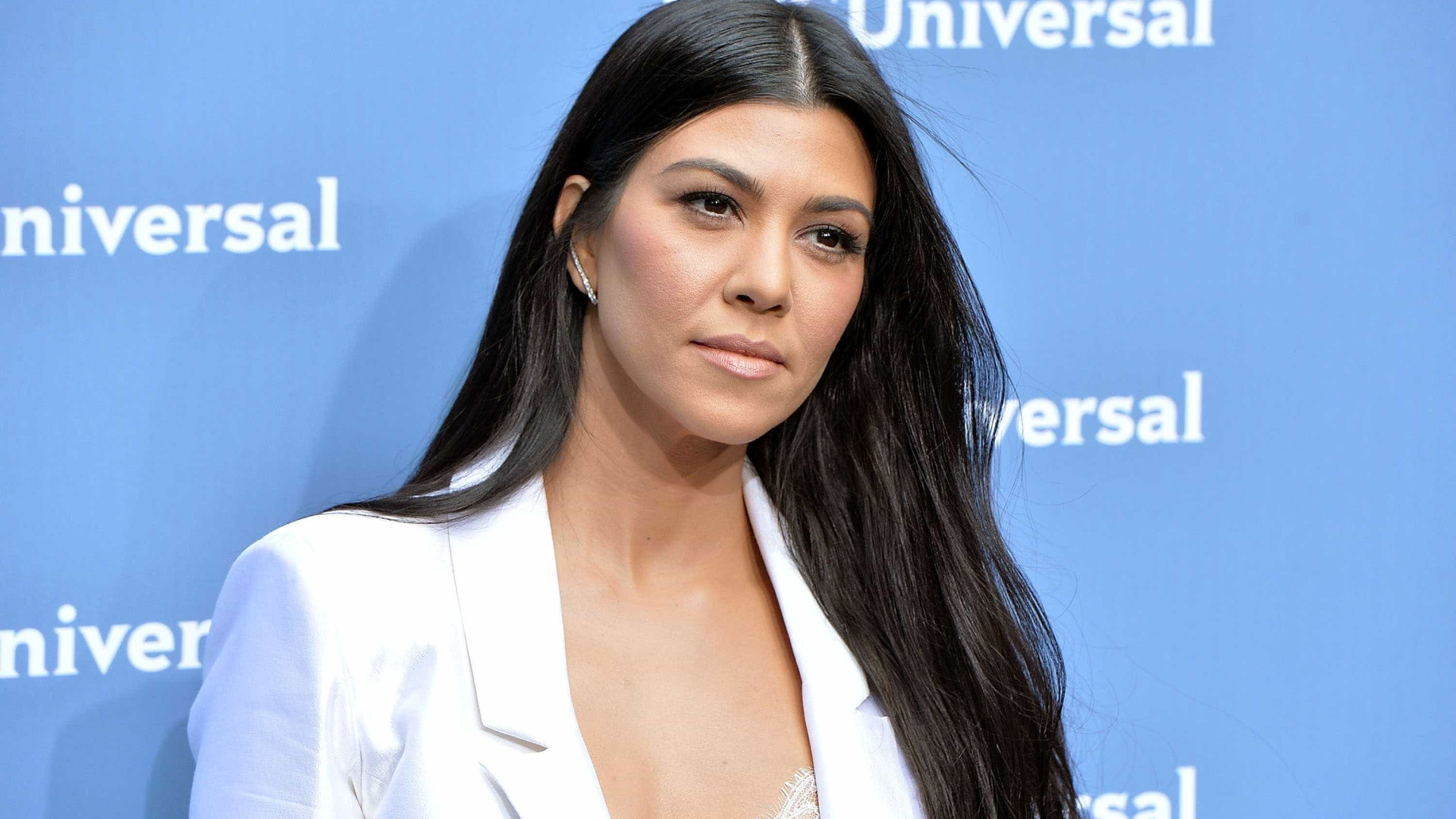 Kourtney Kardashian dá adeus aos longos fios
