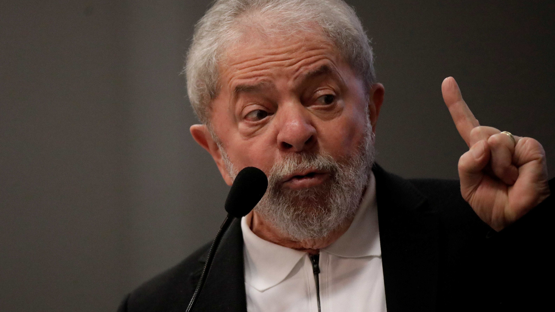 Em propaganda, PT diz que tentam impedir candidatura de Lula em 2018