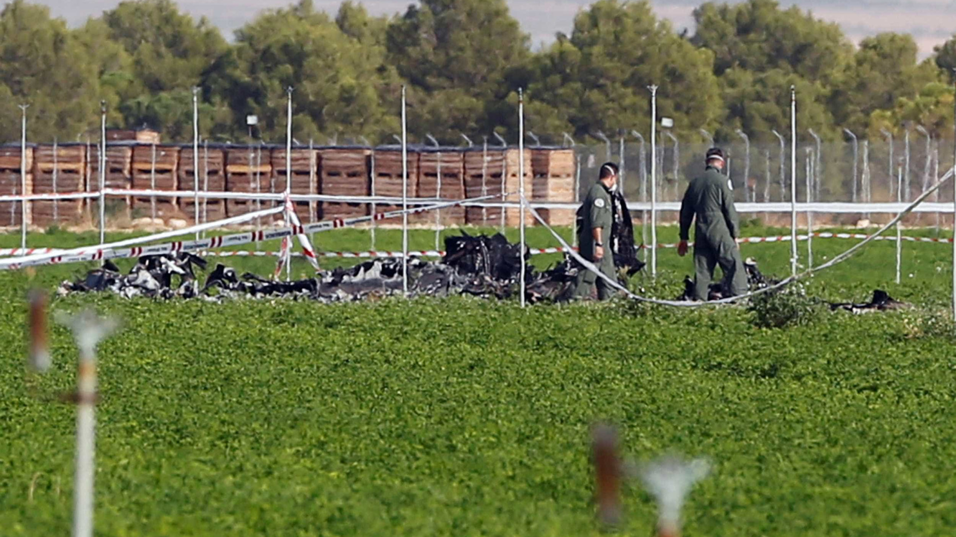 Piloto morre em queda de avião após desfile militar na Espanha