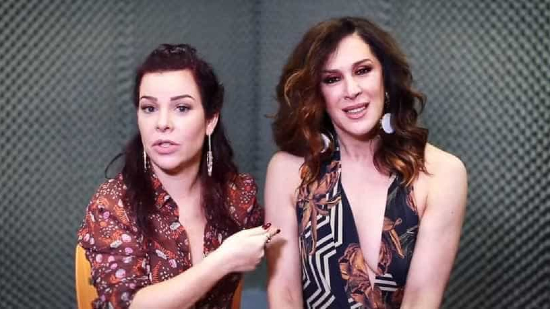 Claudia Raia diz ter perdido a virgindade com o namorado da irmã
