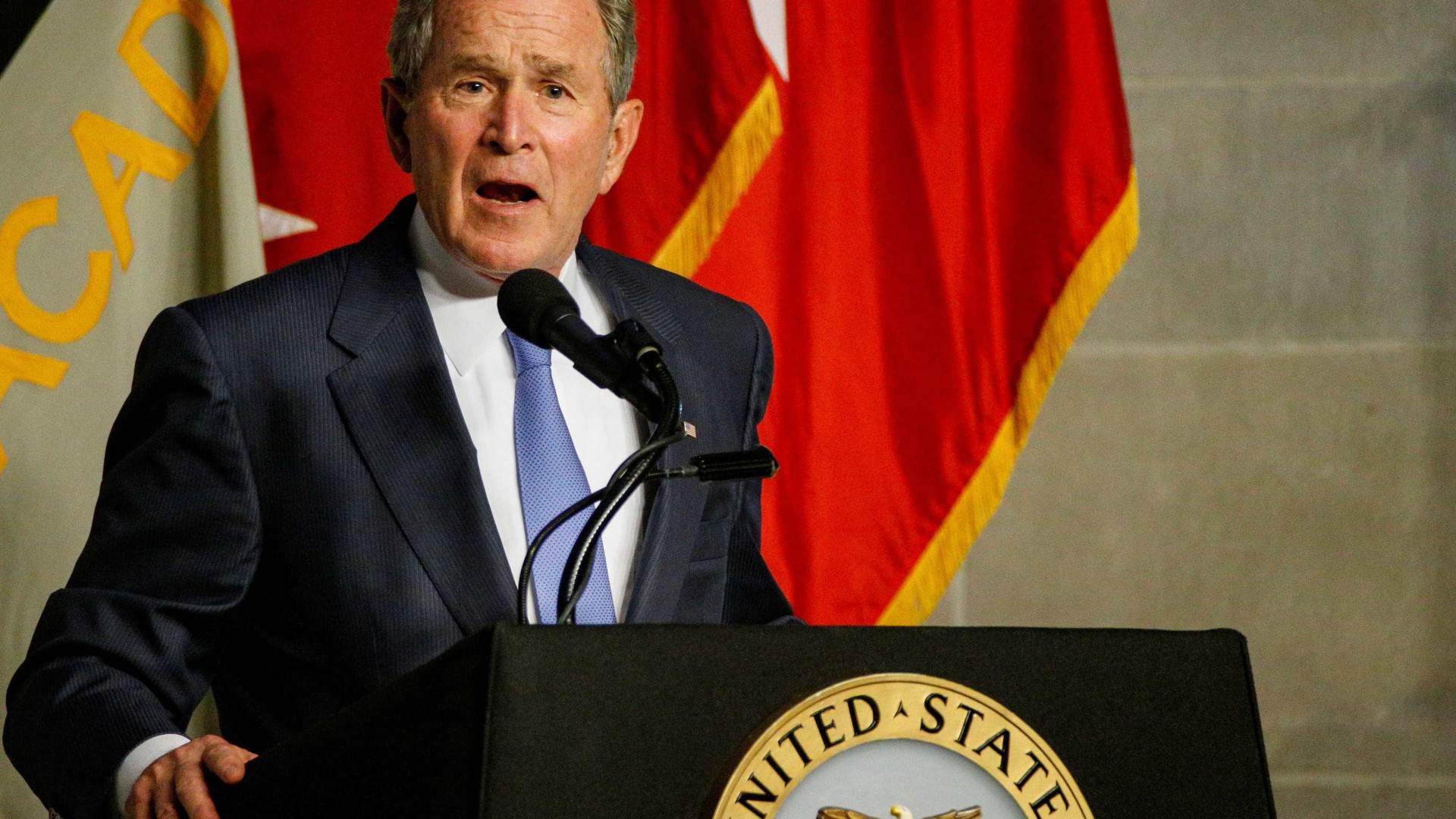 Em indireta a Trump, George W. Bush critica nacionalismo e intolerância