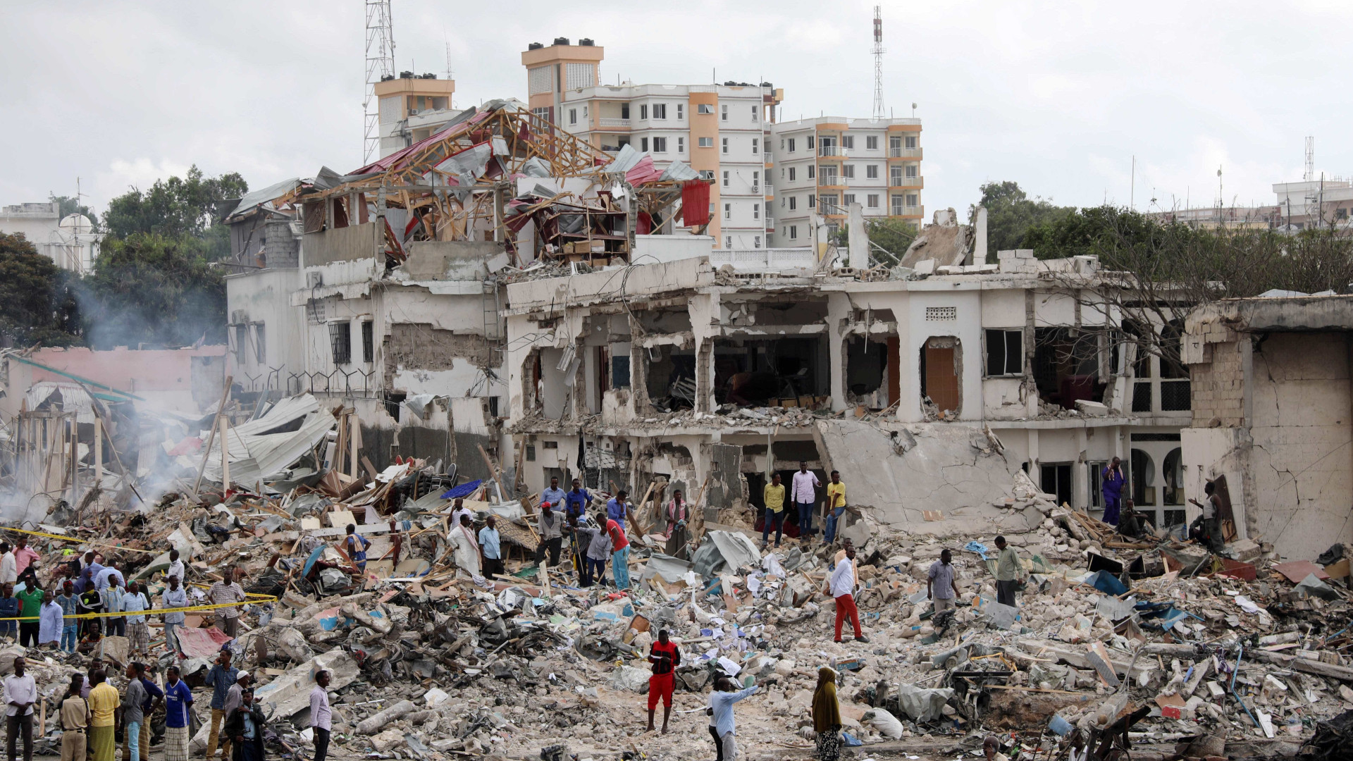 Somália declara 'estado de guerra' contra Al Shabab