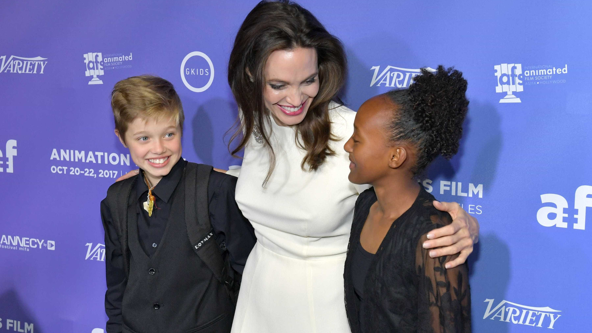 Após divórcio, Angelina Jolie opta por educação em casa para os filhos