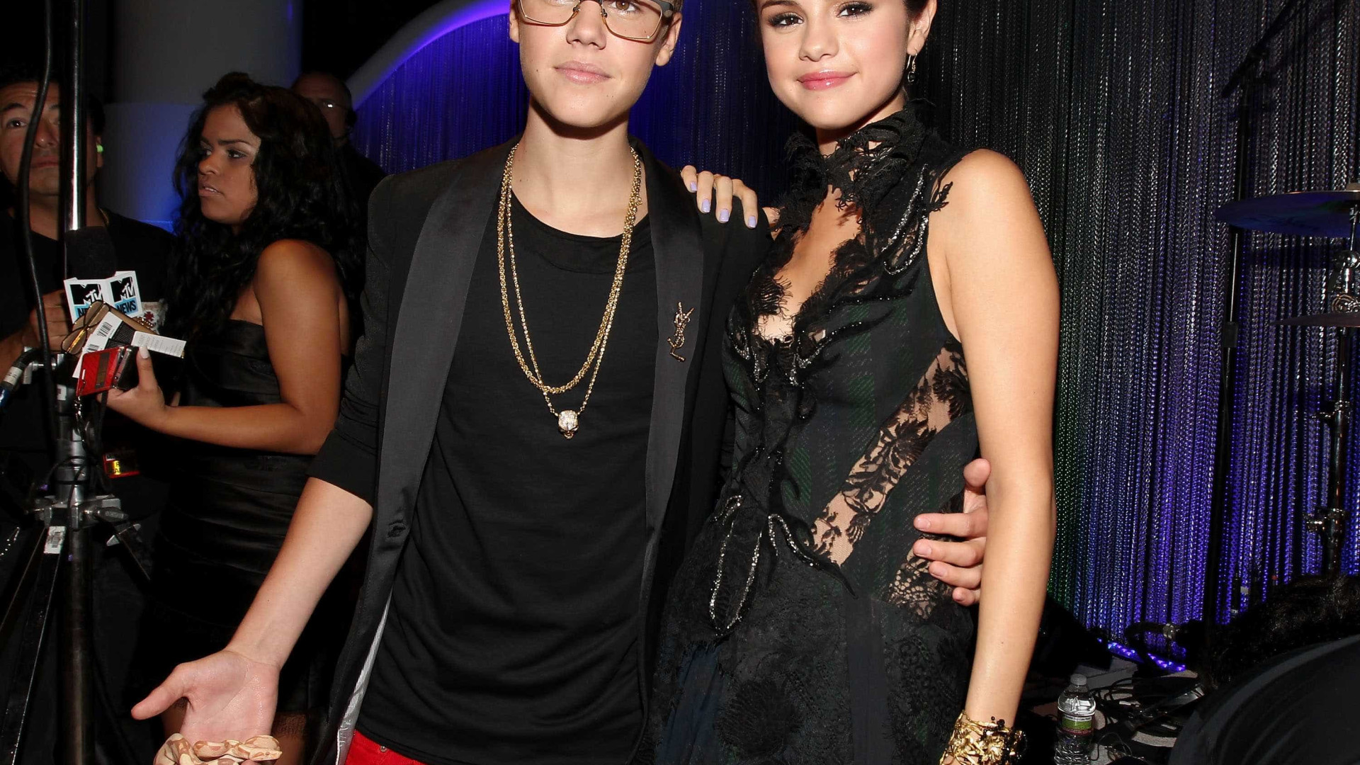 Justin Bieber e Selena Gomez querem fugir aos olhares do público