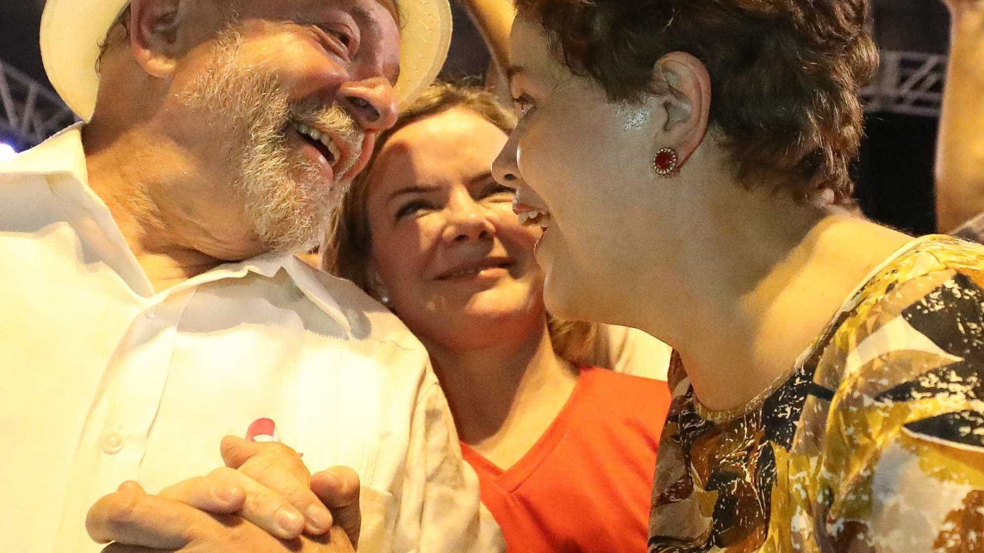 Dilma vai abrir 'vigília' na frente de tribunal para julgamento de Lula