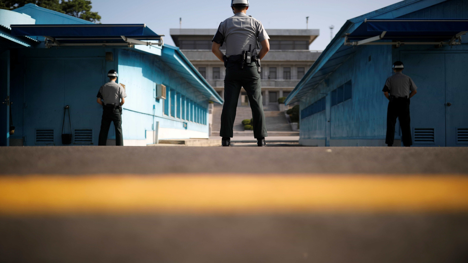 Soldado norte-coreano é ferido a tiros ao desertar para a Coreia do Sul
