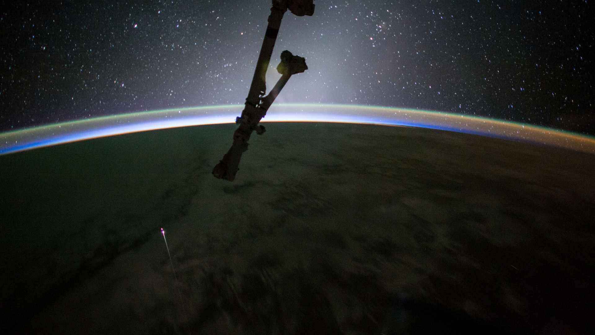 Vídeo arrepiante mostra a beleza da Terra a partir do Espaço