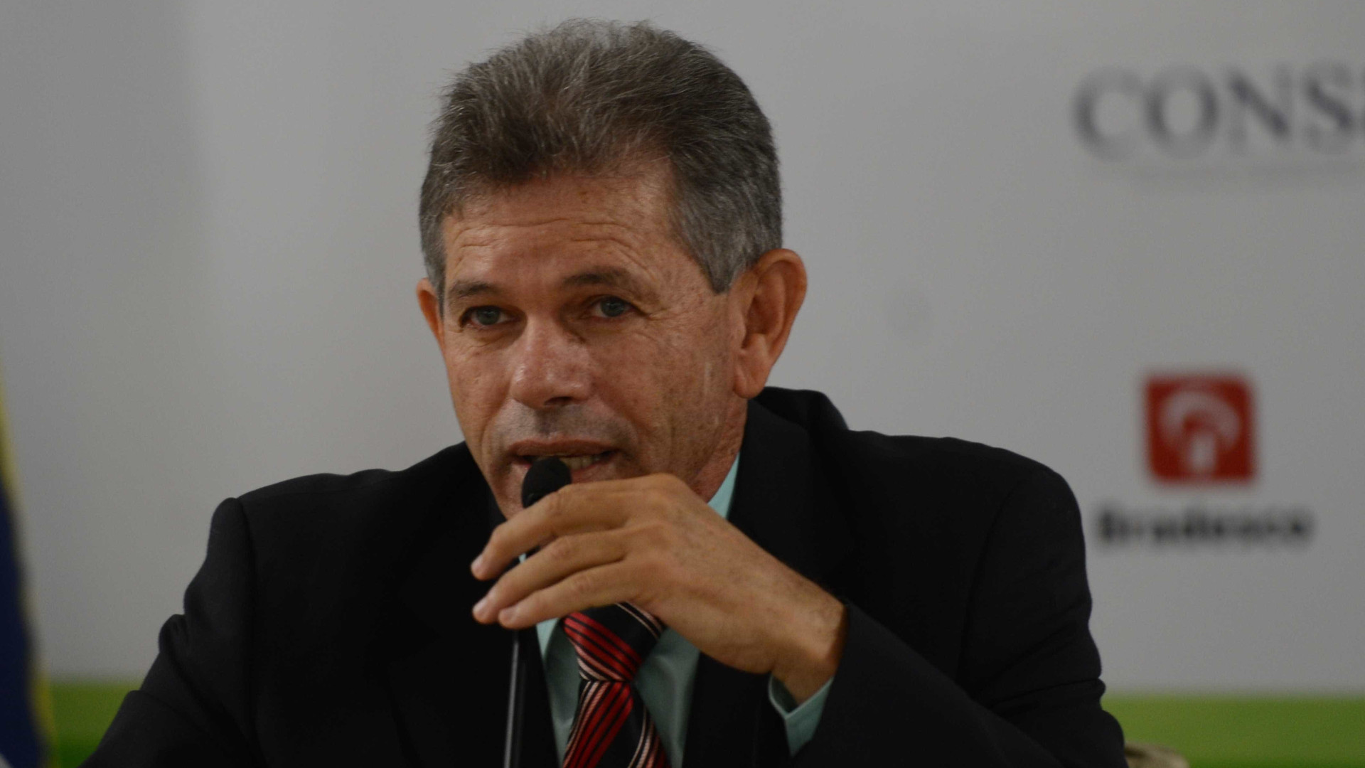'Não foi ilegal', diz suplente de senador sobre sexo com adolescente