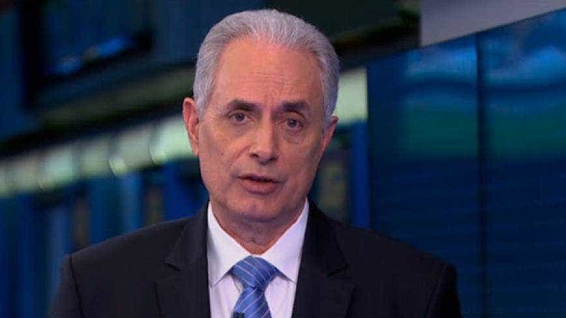 Quase metade dos brasileiros quer Waack demitido, diz pesquisa