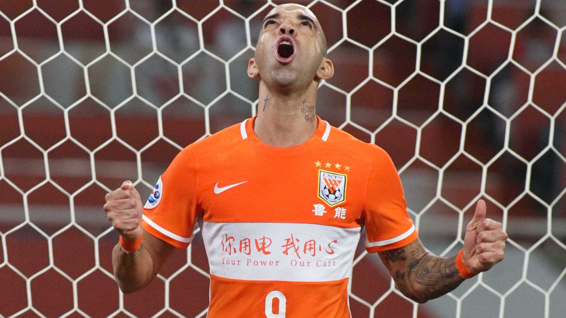 Diego Tardelli encaminha renovação de contrato com time chinês
