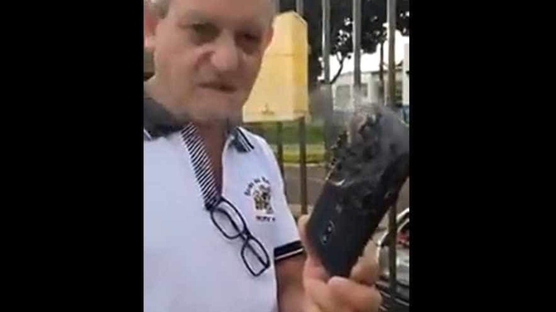 Moto G4 pega fogo dentro do bolso de político em Guaíra, no Paraná