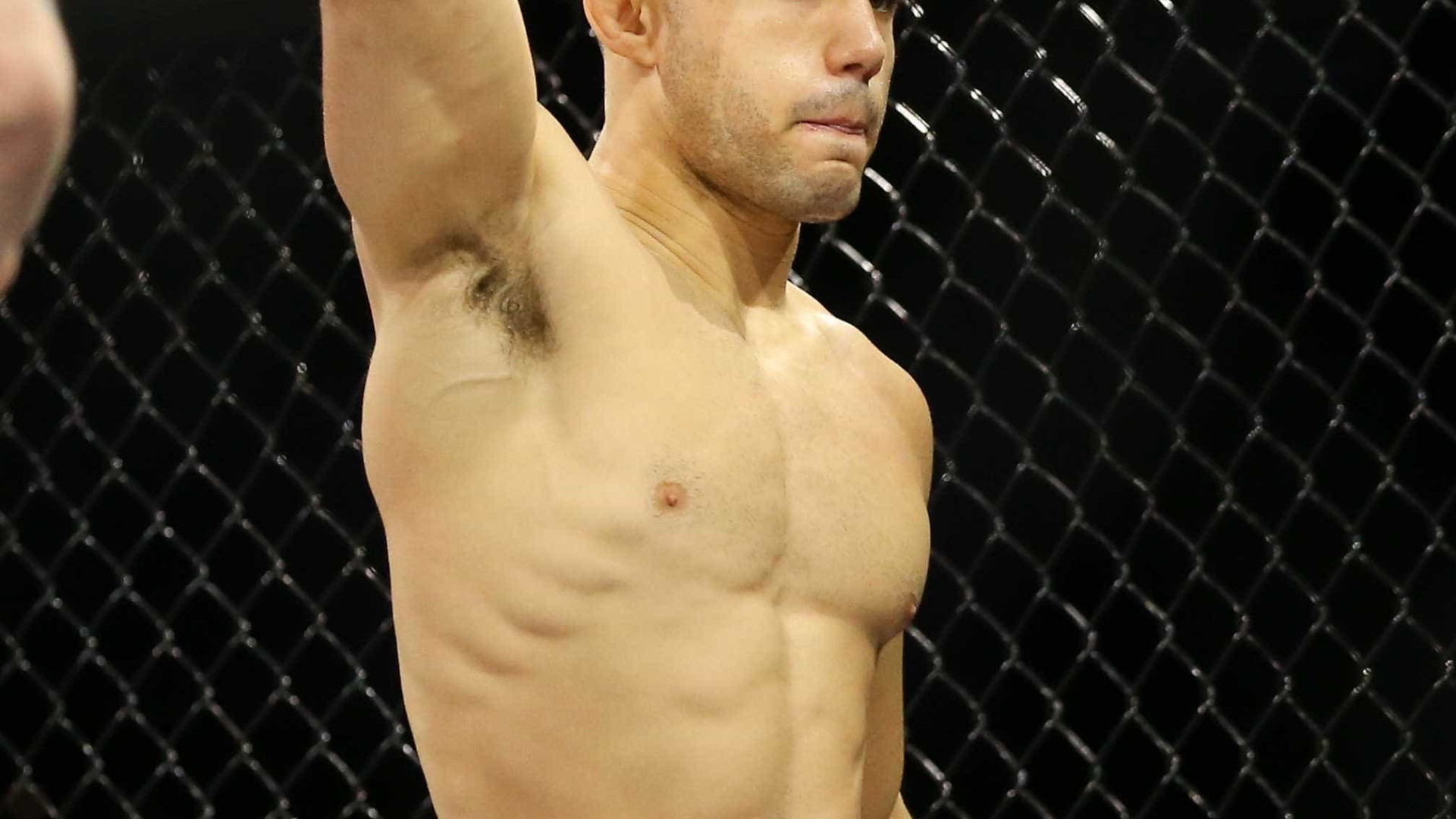Brasileiro nocauteia com joelhada brutal no UFC Fresno; veja