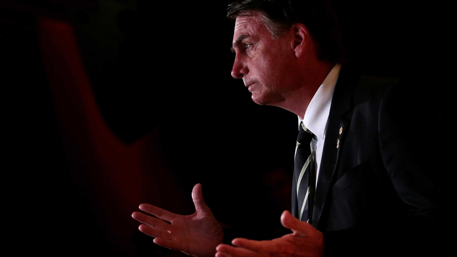 Bolsonaro promete dar 'carta branca' para a PM matar
