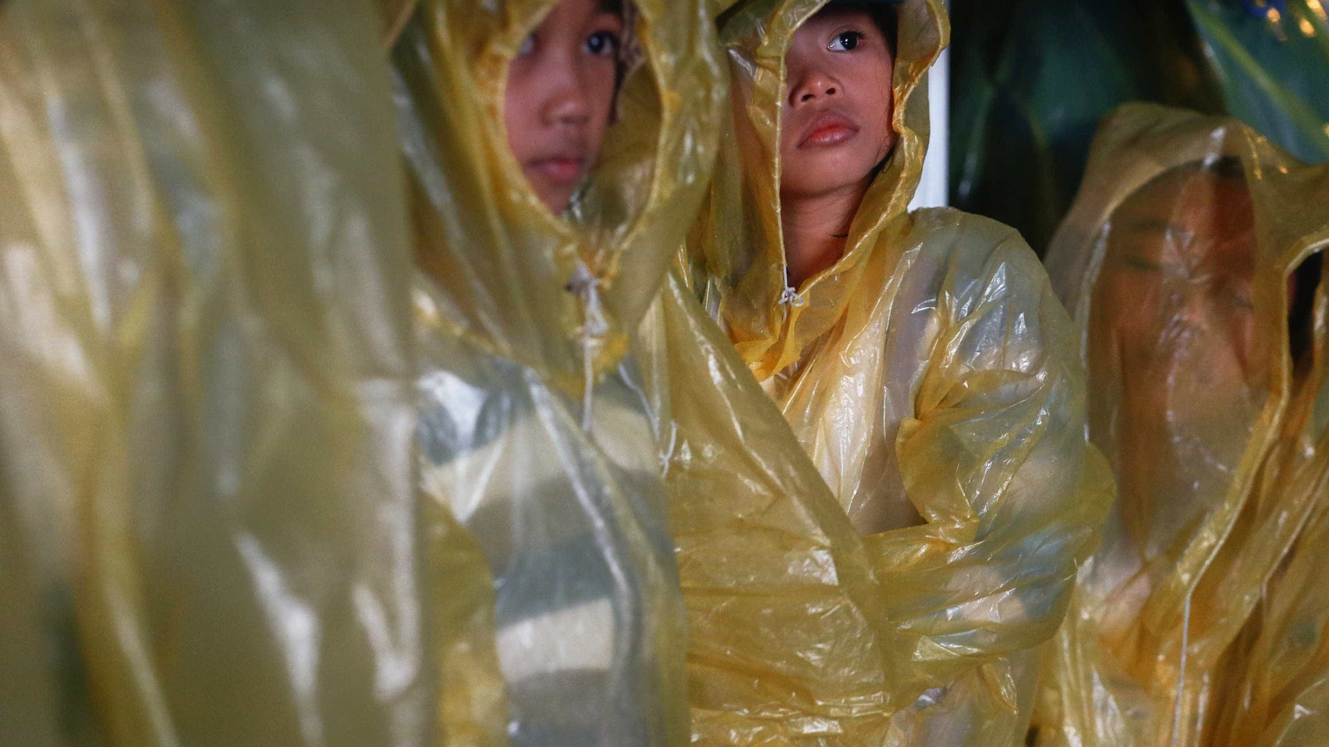 Tempestade mata 26 e tira mais de 80 mil pessoas de casa nas Filipinas