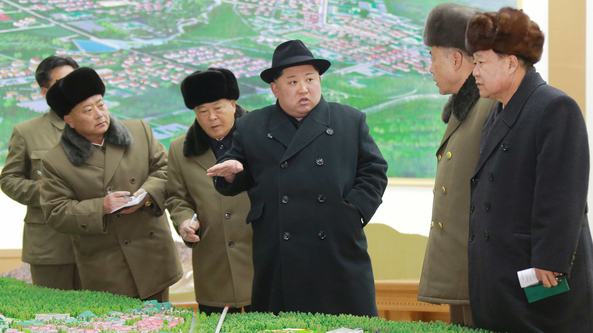Coreia do Norte começa a testar mísseis com armas biológicas