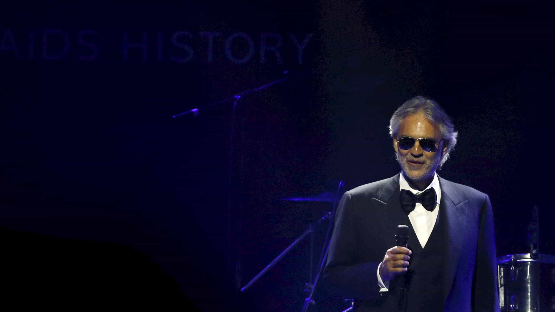 Bocelli revela torcida pelo Brasil na Copa antes de turnê no país