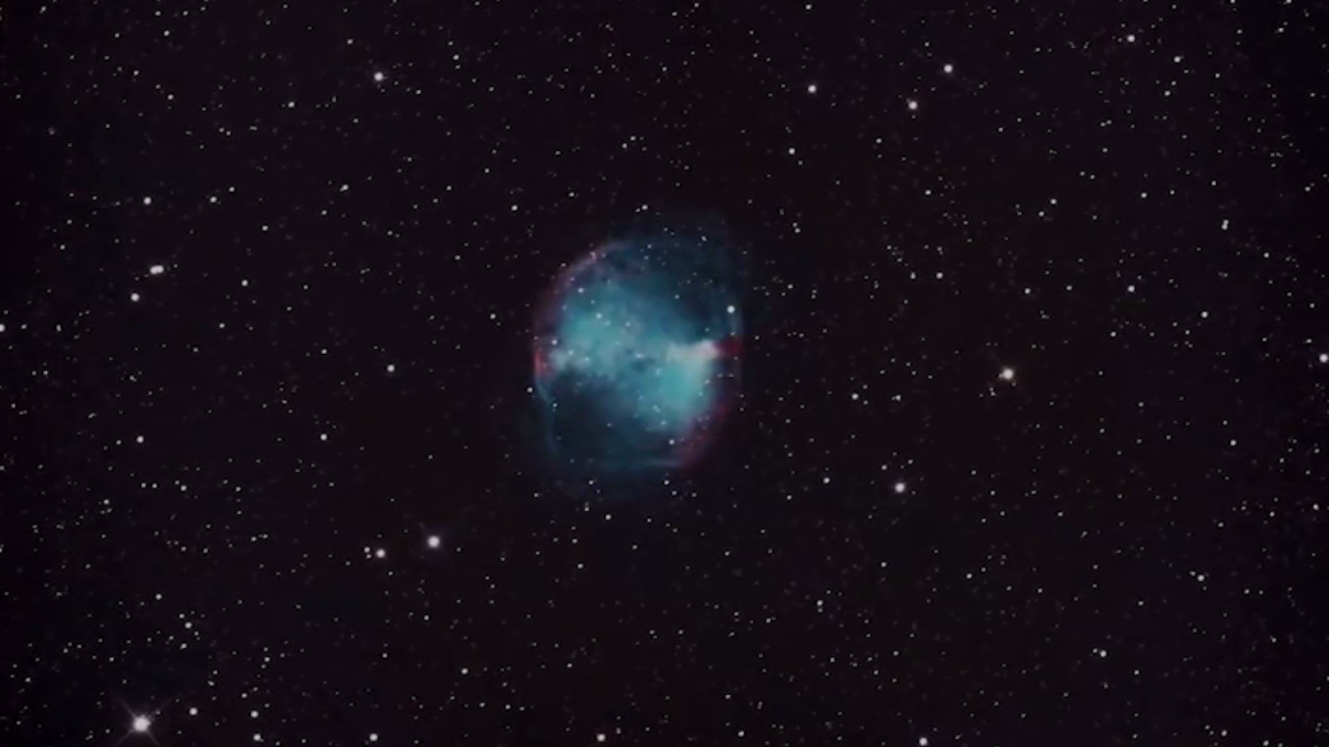 Astrônomo fotografa Galáxias e Nebulosas vistas por um telescópio