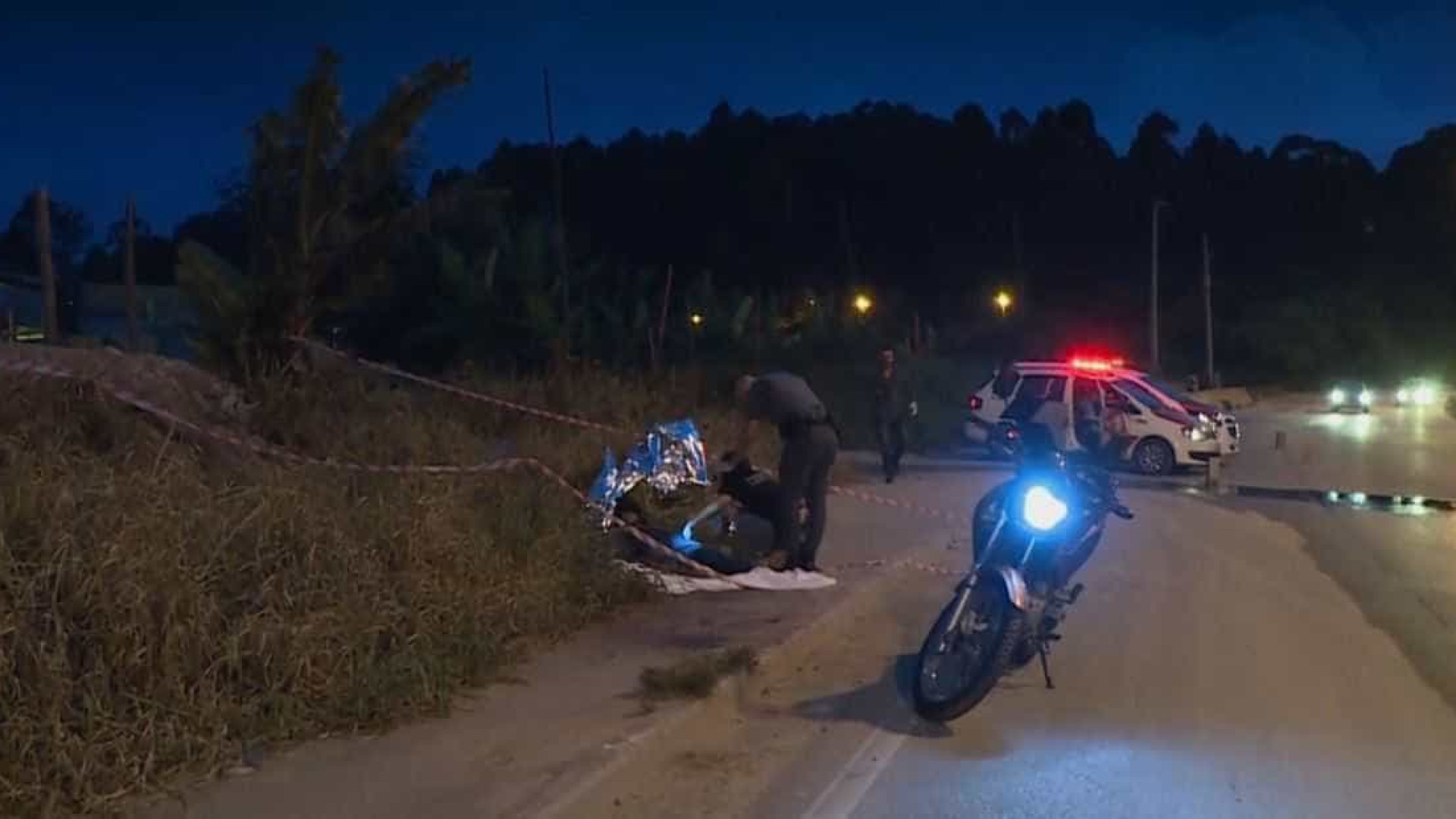 Motociclista morre após cortar pescoço em linha com cerol