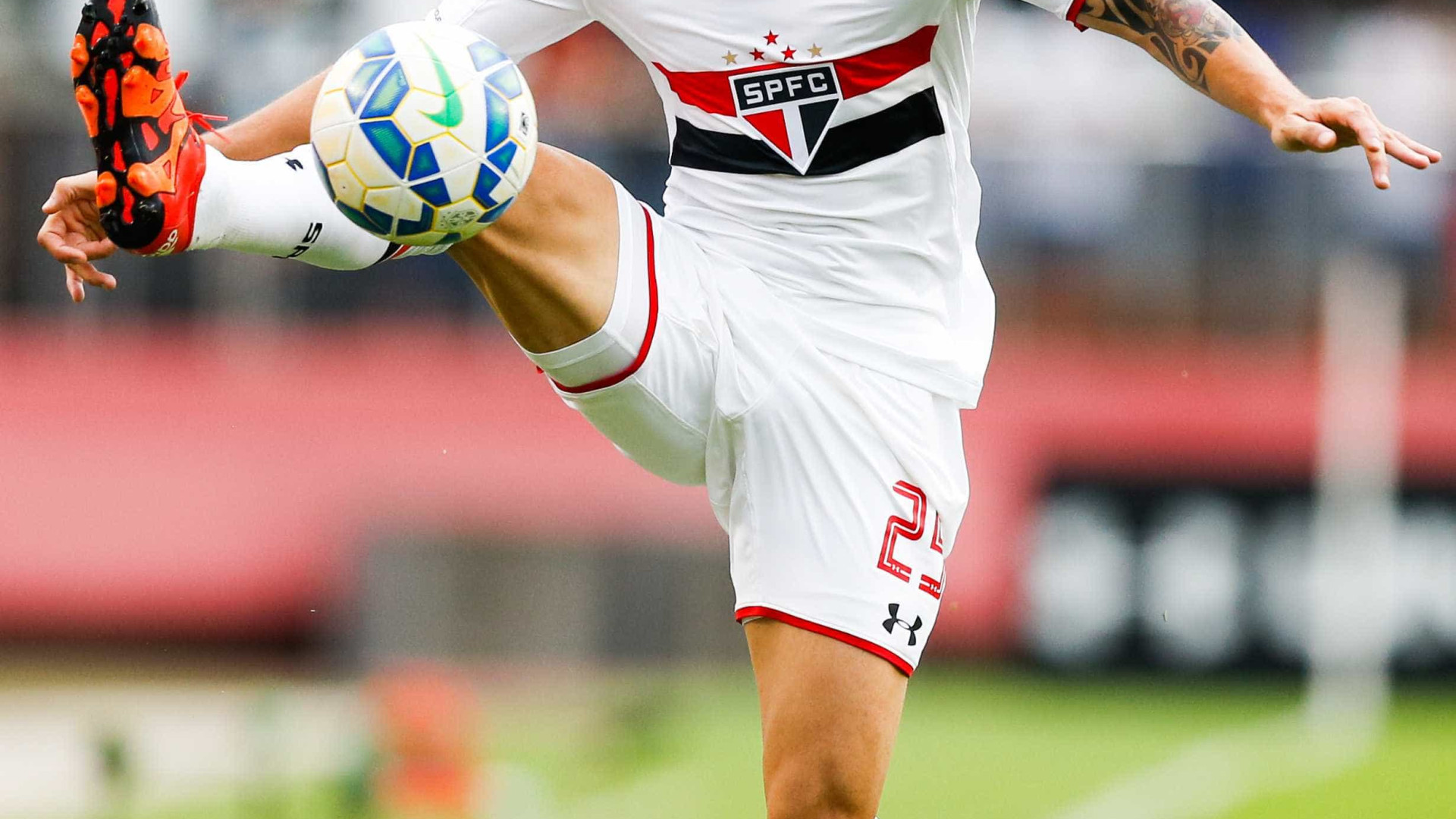 Hudson tenta superar grave lesão muscular para voltar ao São Paulo