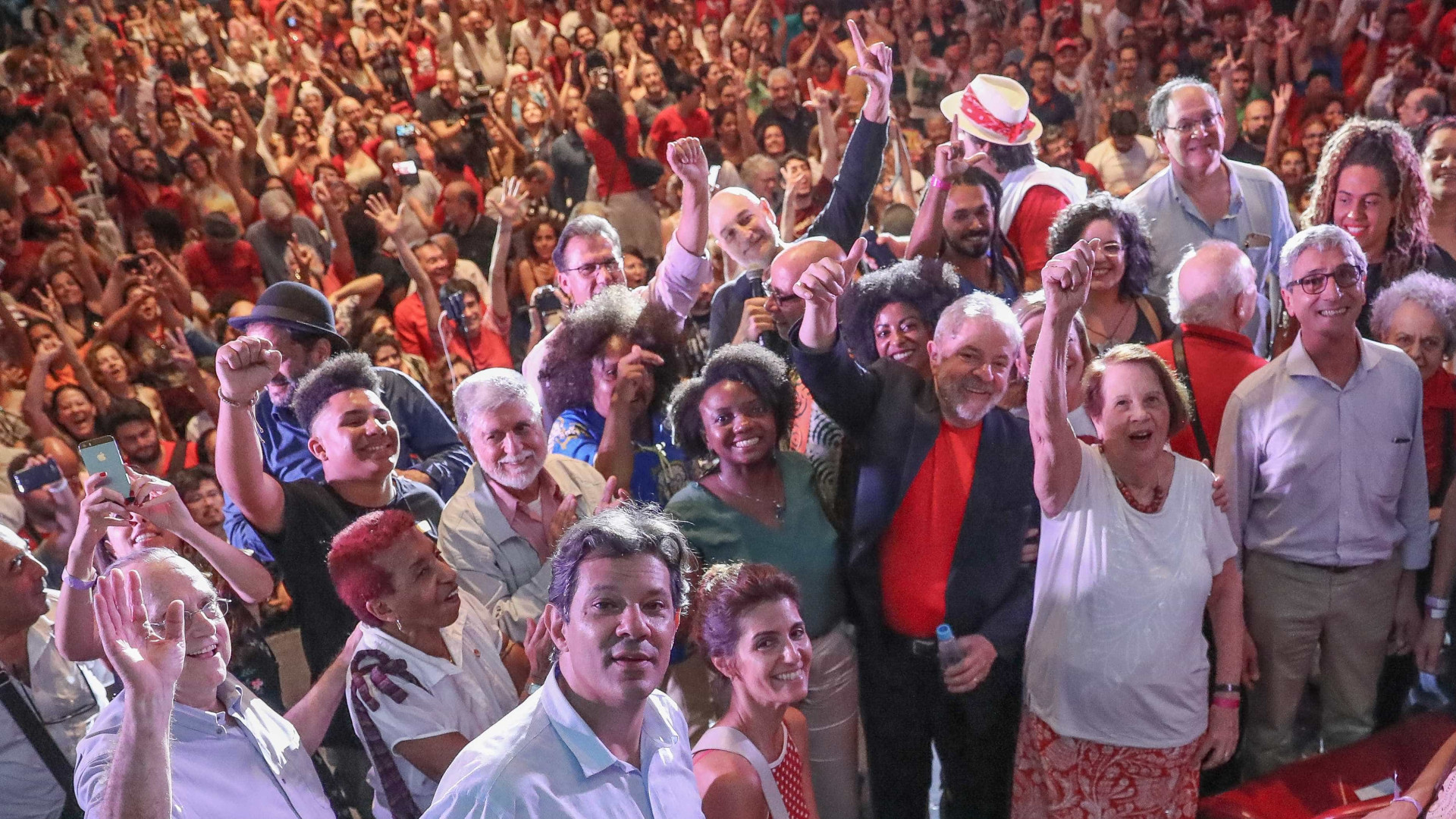 Lula diz que será candidato “aconteça o que acontecer”