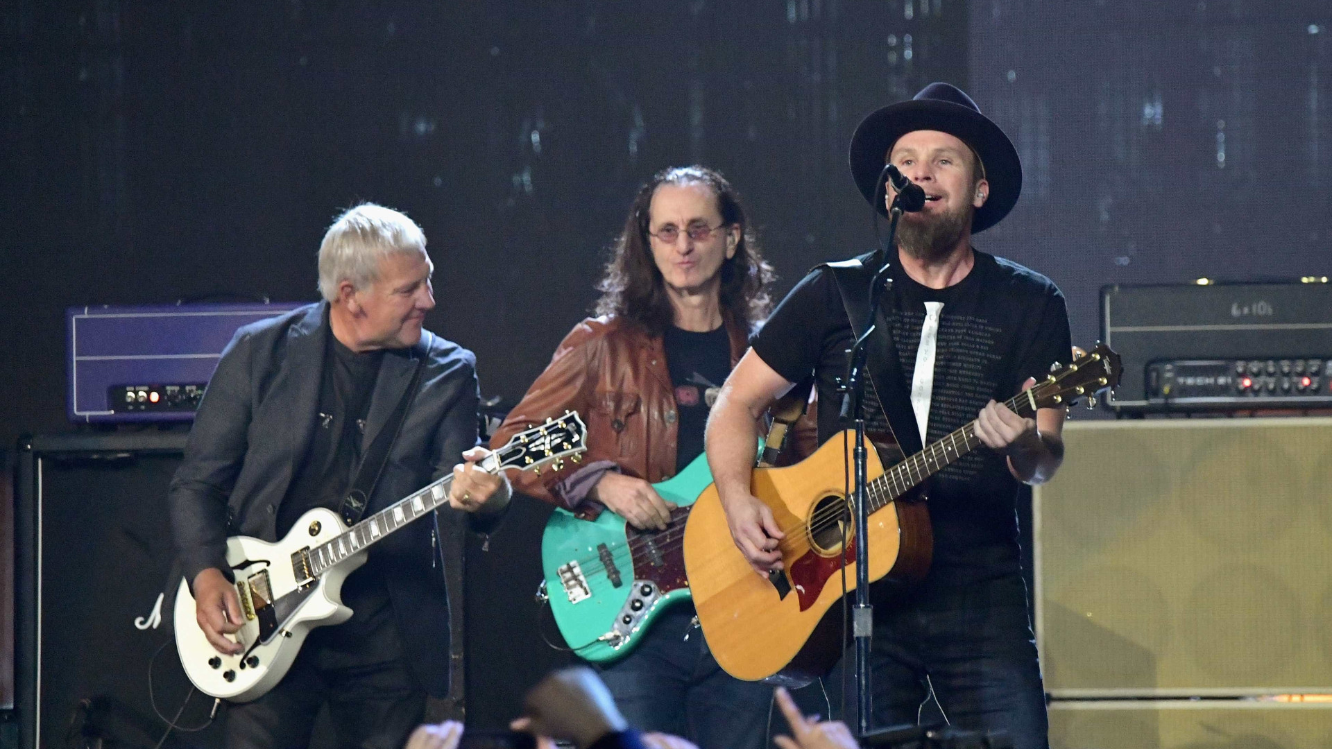 Guitarrista do Rush confirma fim da banda após 41 anos de carreira