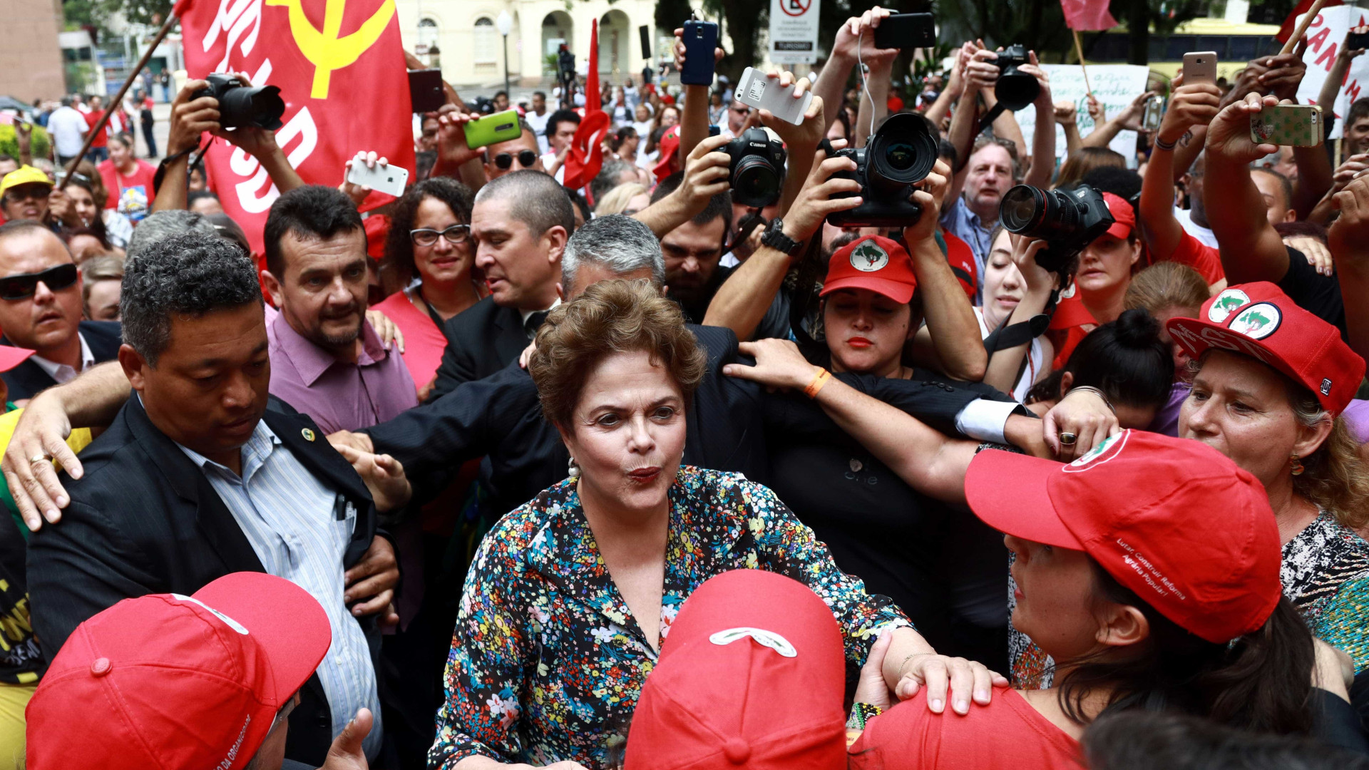 'Lula é inocente e por isso não temos plano B', diz Dilma