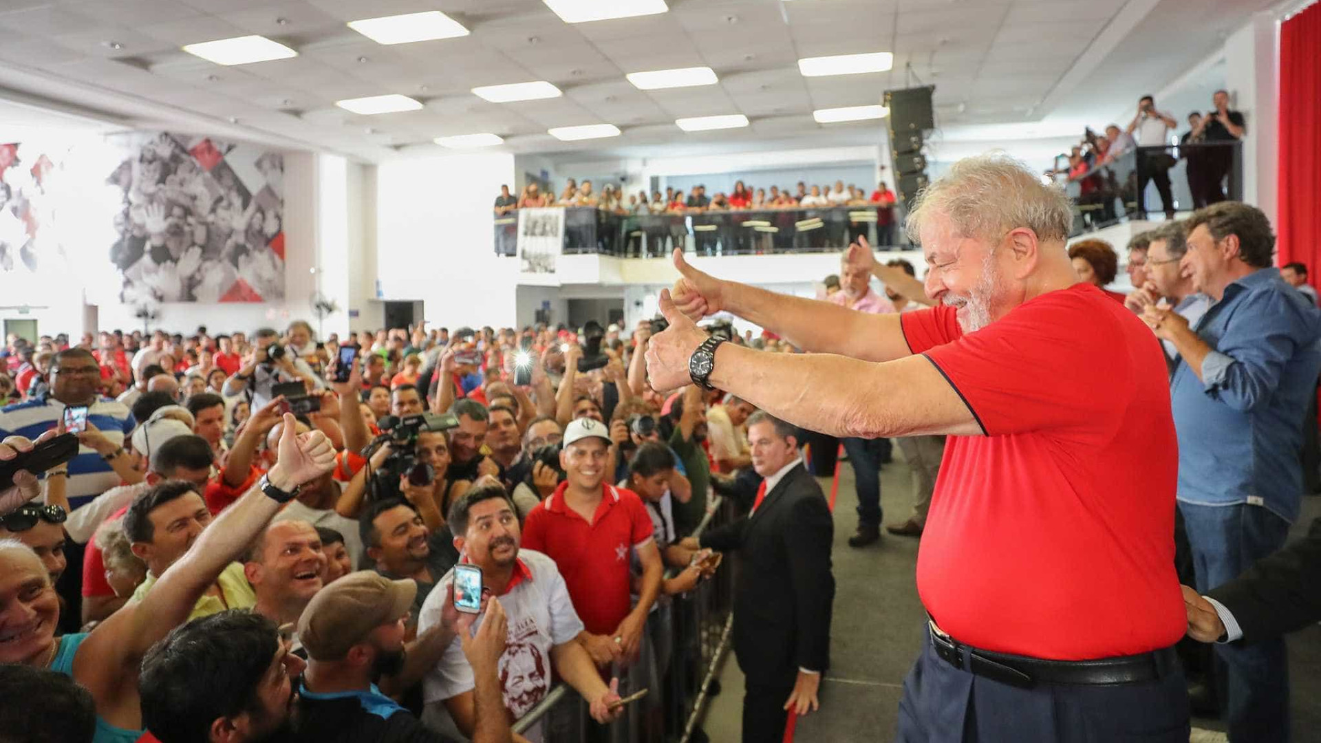 Lula se compara a Mandela e diz que decisão do TRF-4 é 'provocação'