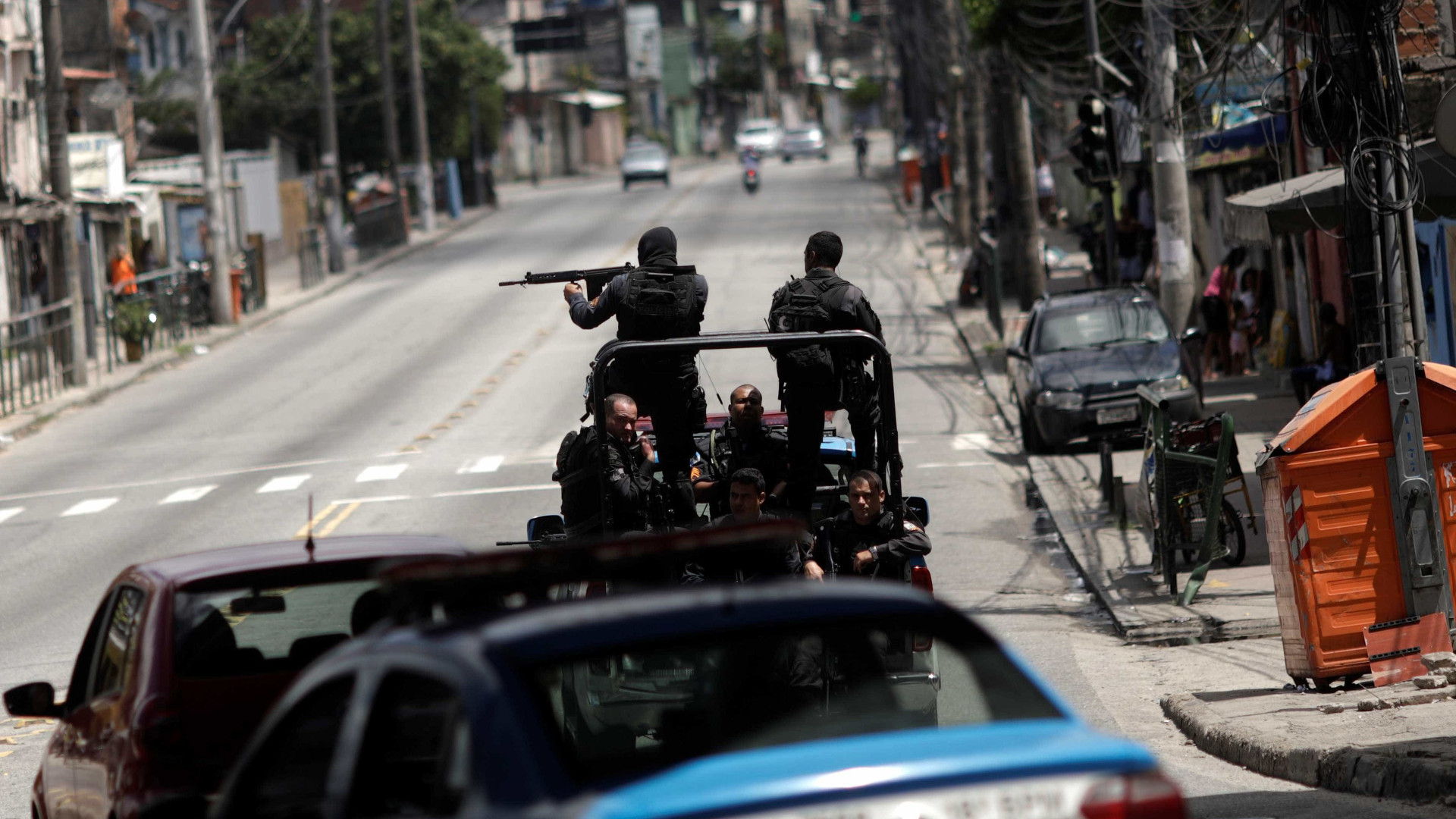 Ex-militares ensinam táticas do Exército a facções criminosas do Rio