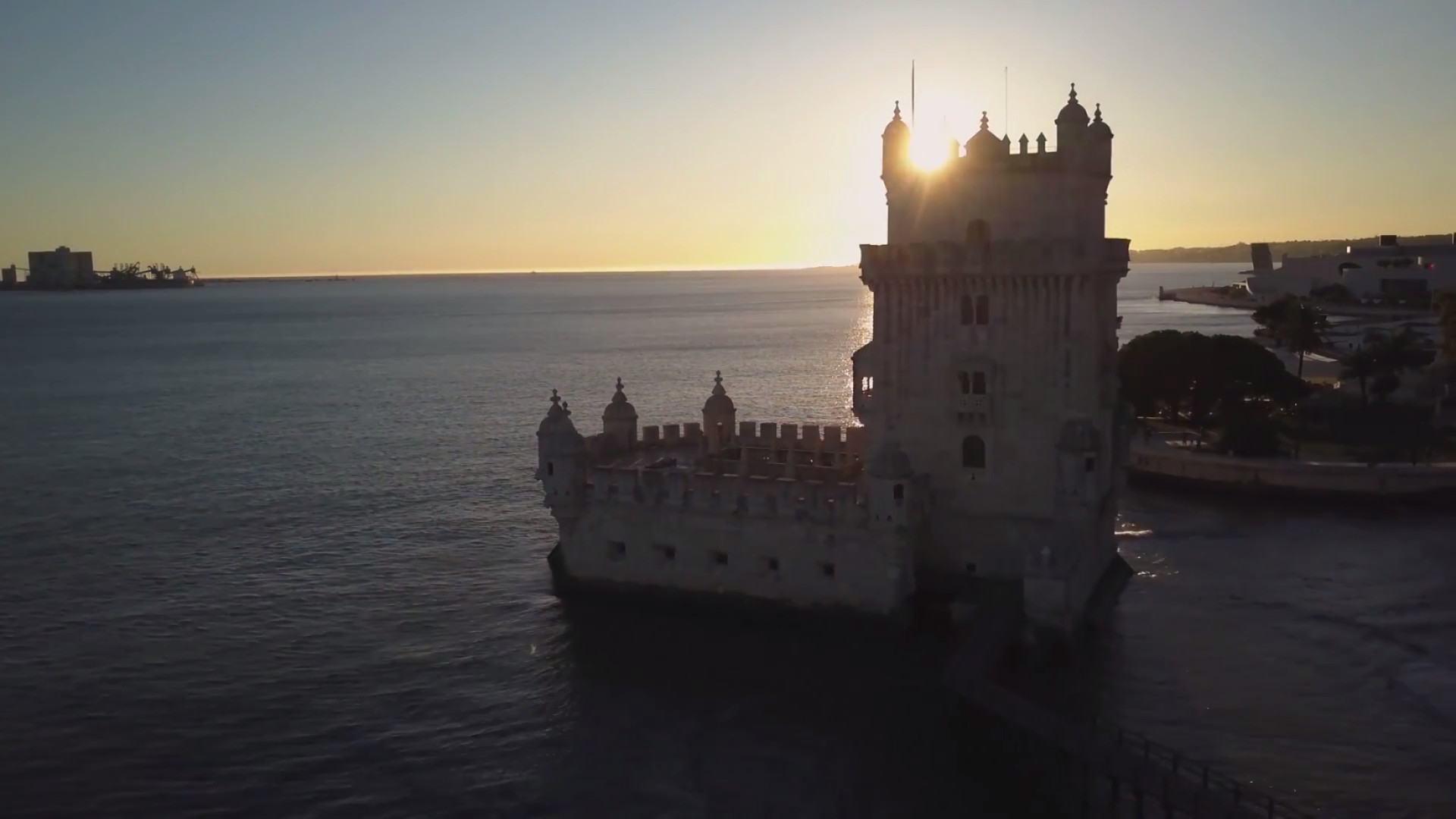 Casal faz vídeo incrível dos cenários de Portugal, Espanha e Malta