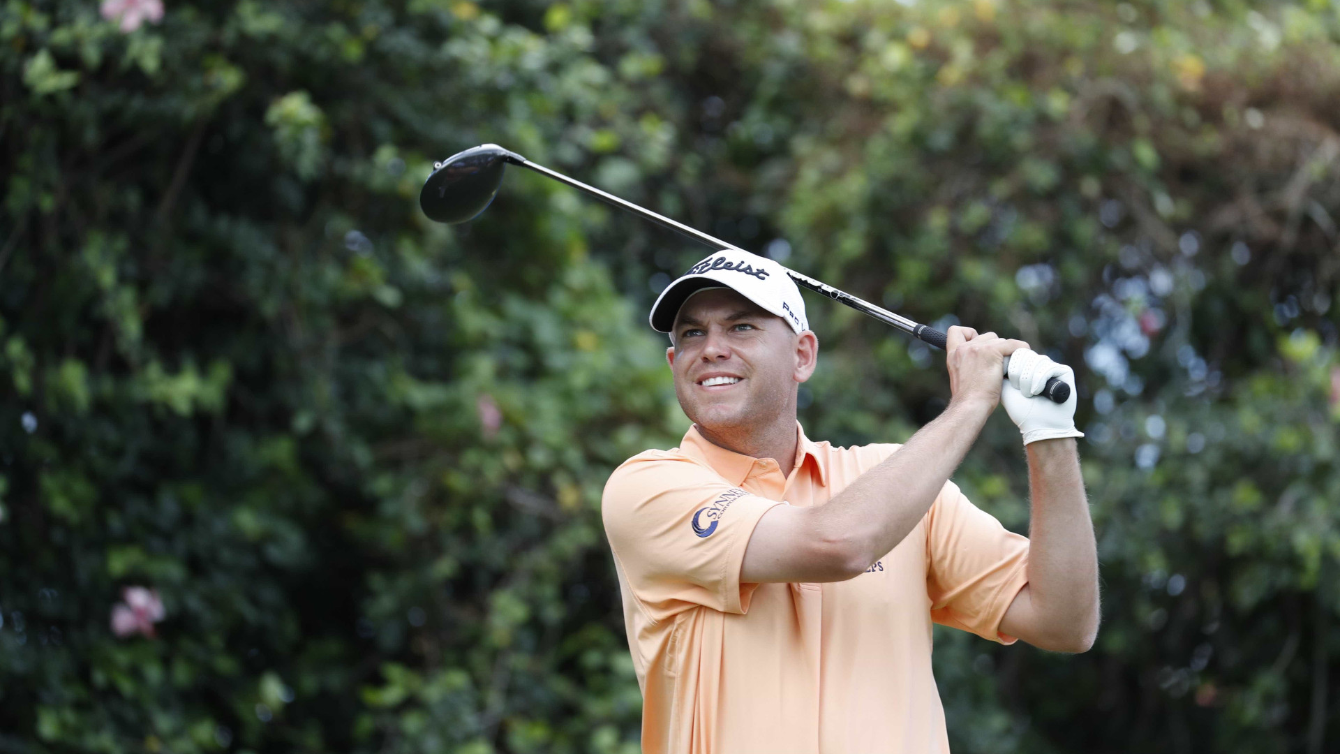 Golfista americano se envolve em acidente que termina com um morto