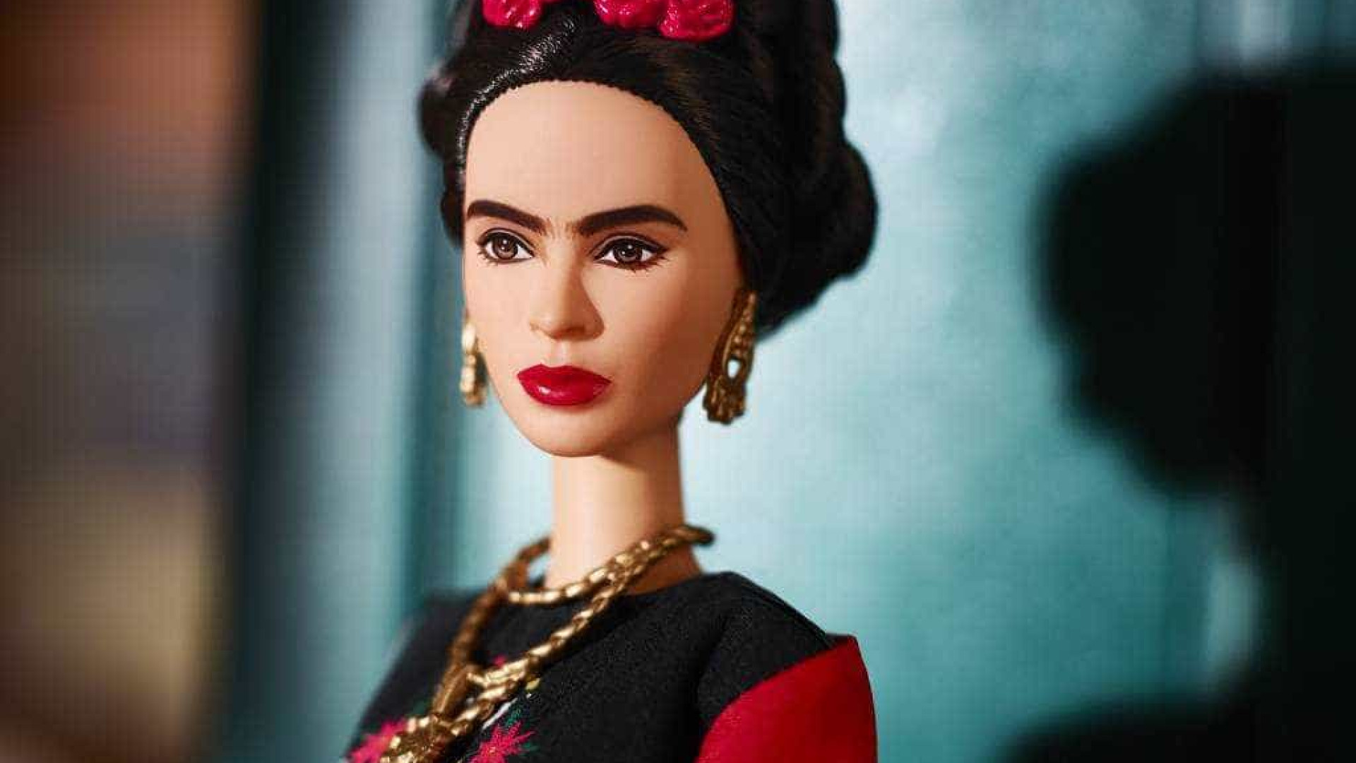 Família de Frida Kahlo briga por direitos de boneca Barbie