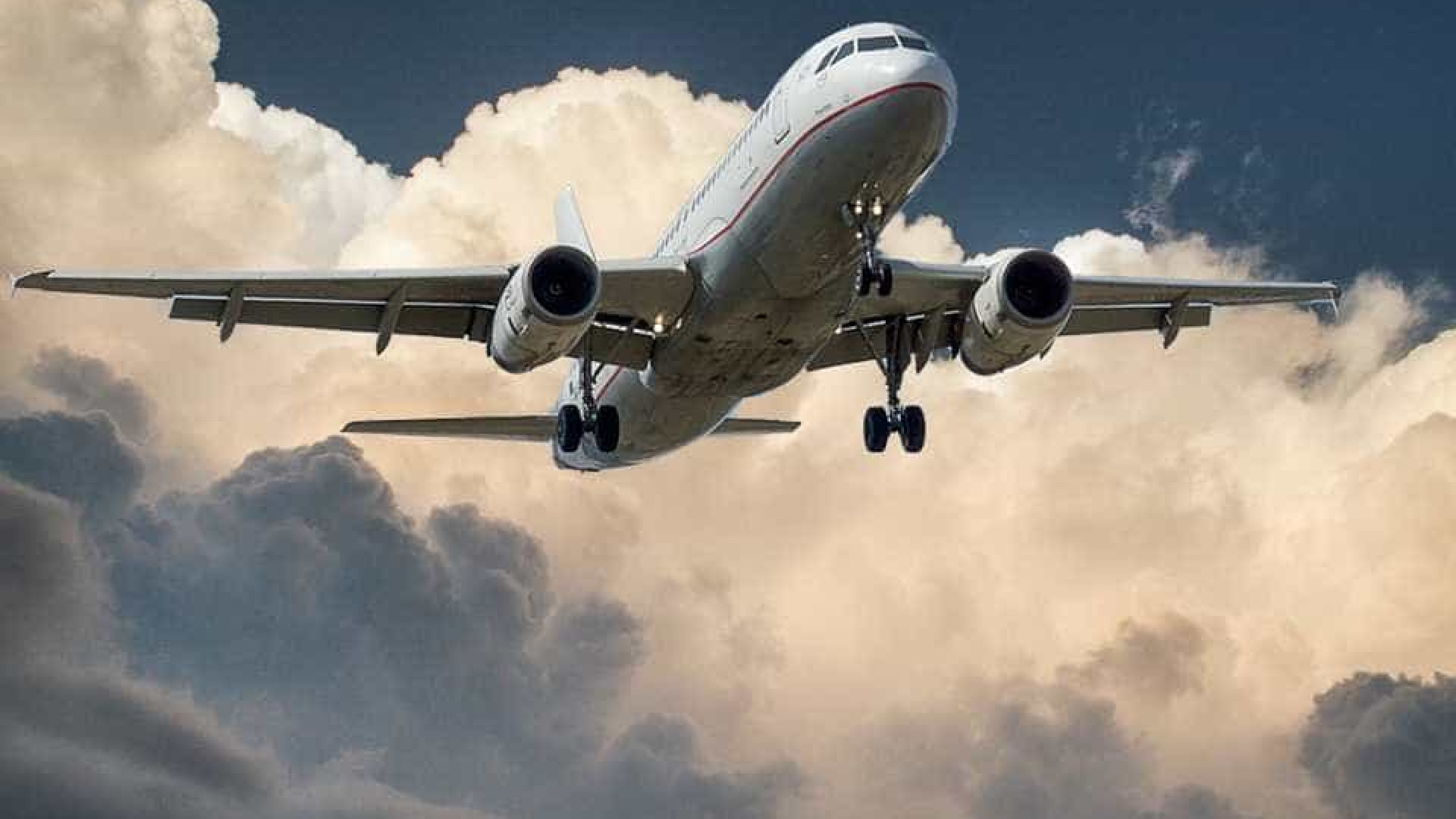 Avião da Turquia cai no sudoeste do Irã e mata 11