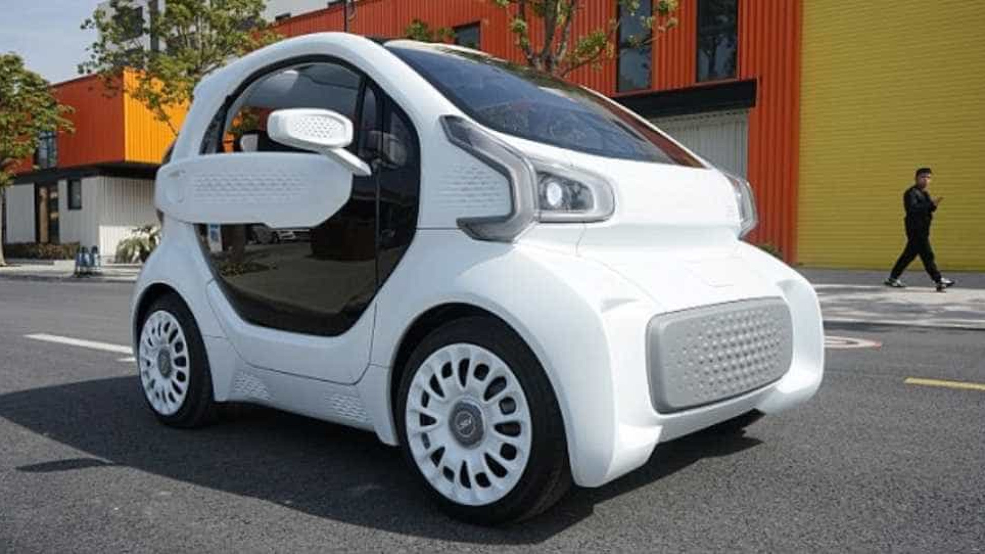 Carro feito com impressora 3D deve chegar ao mercado em 2019