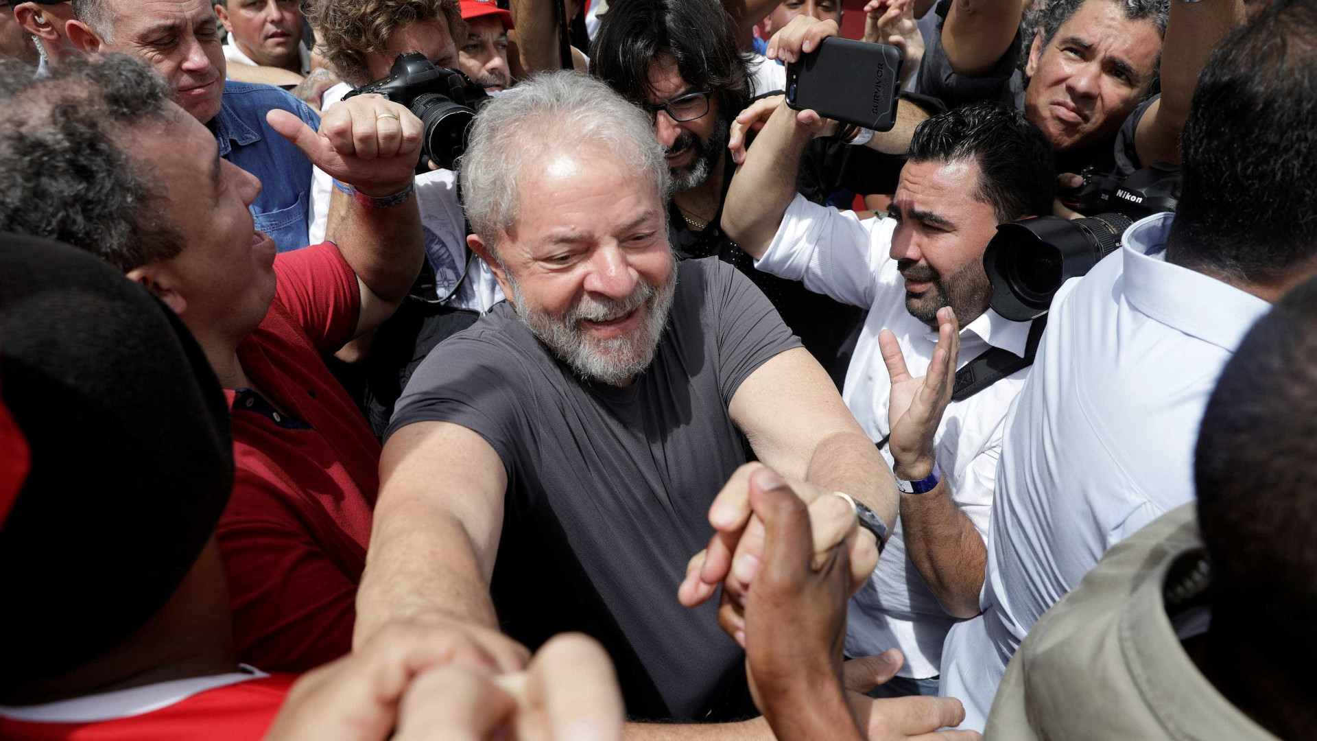 Supremo emite salvo-conduto para evitar prisão de Lula até 4 de abril