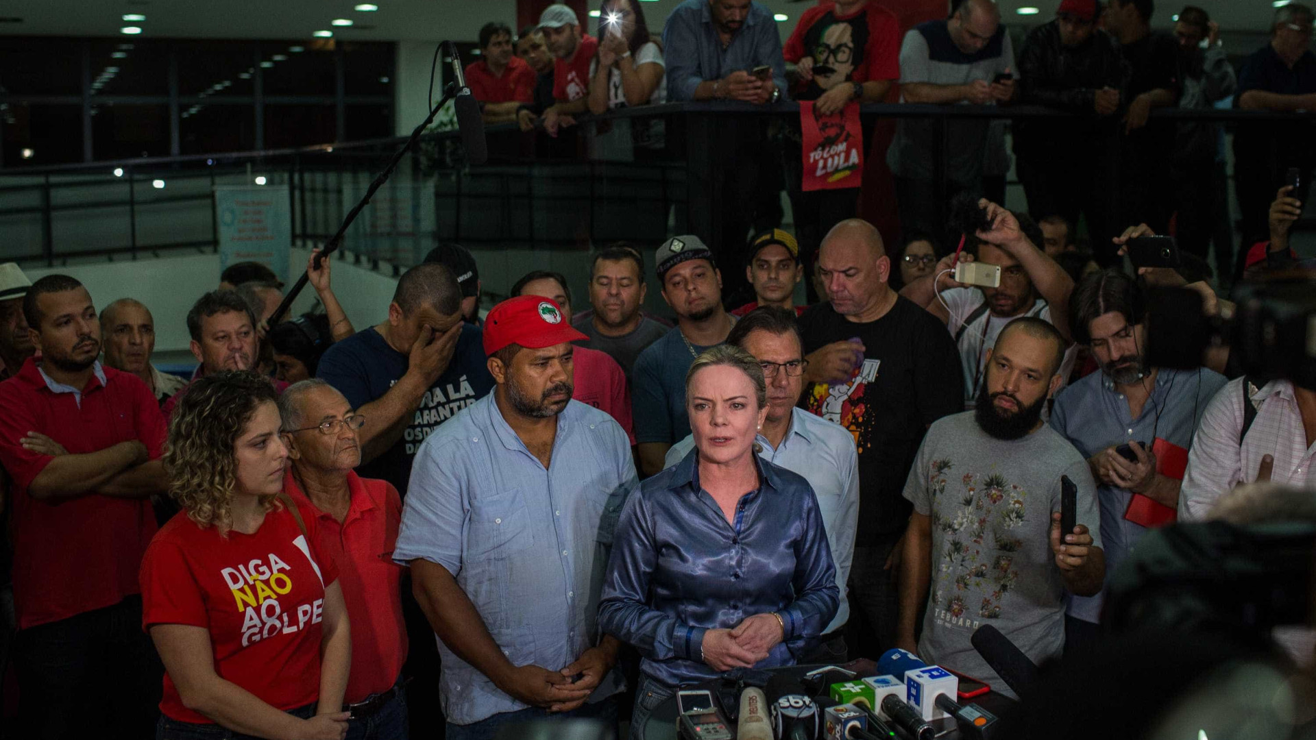 PF deu 30 minutos para situação com Lula ser resolvida, diz Gleisi