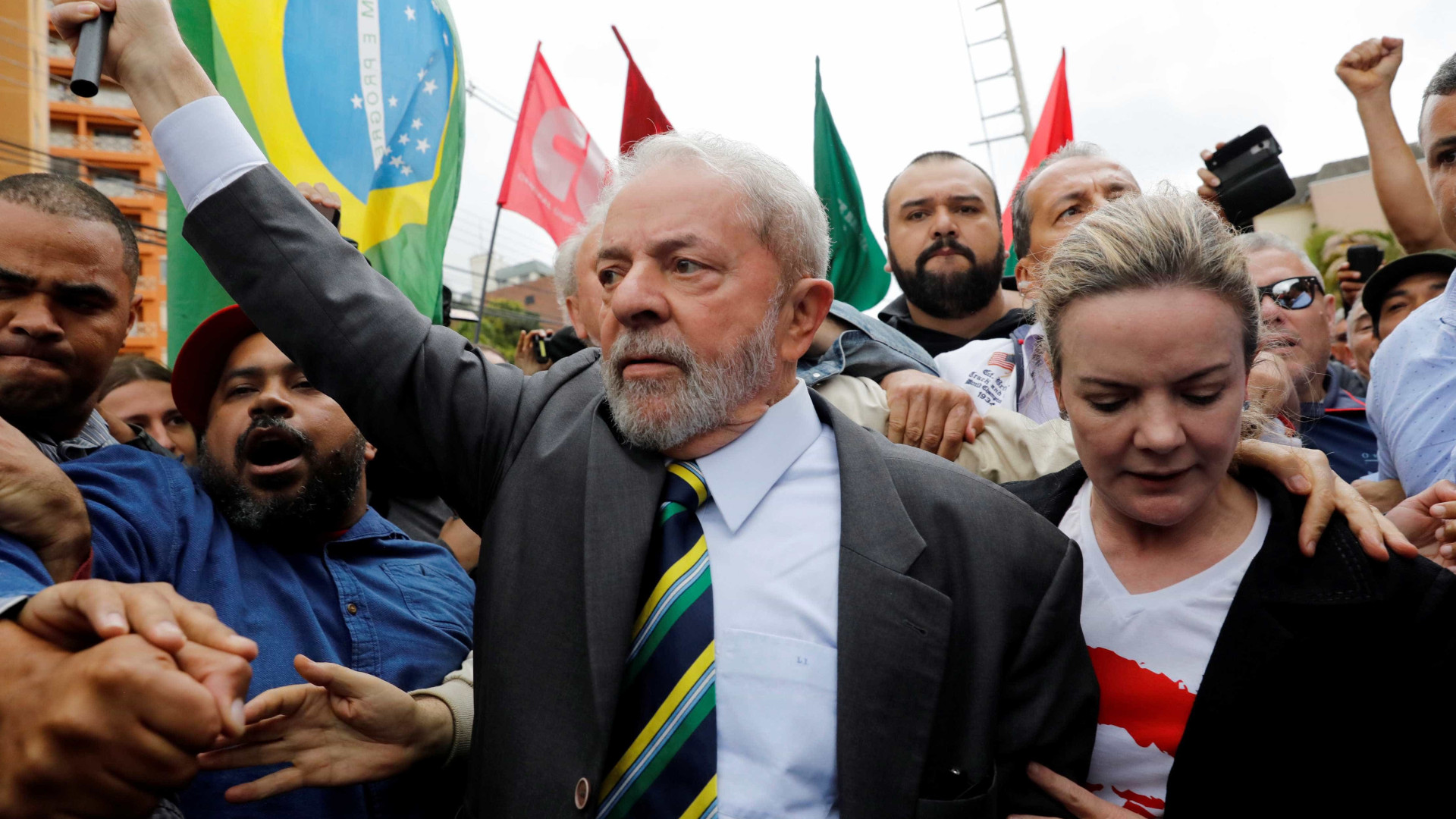 Em vÃ­deo de lanÃ§amento, PT usa 'Lula livre' como jingle de campanha