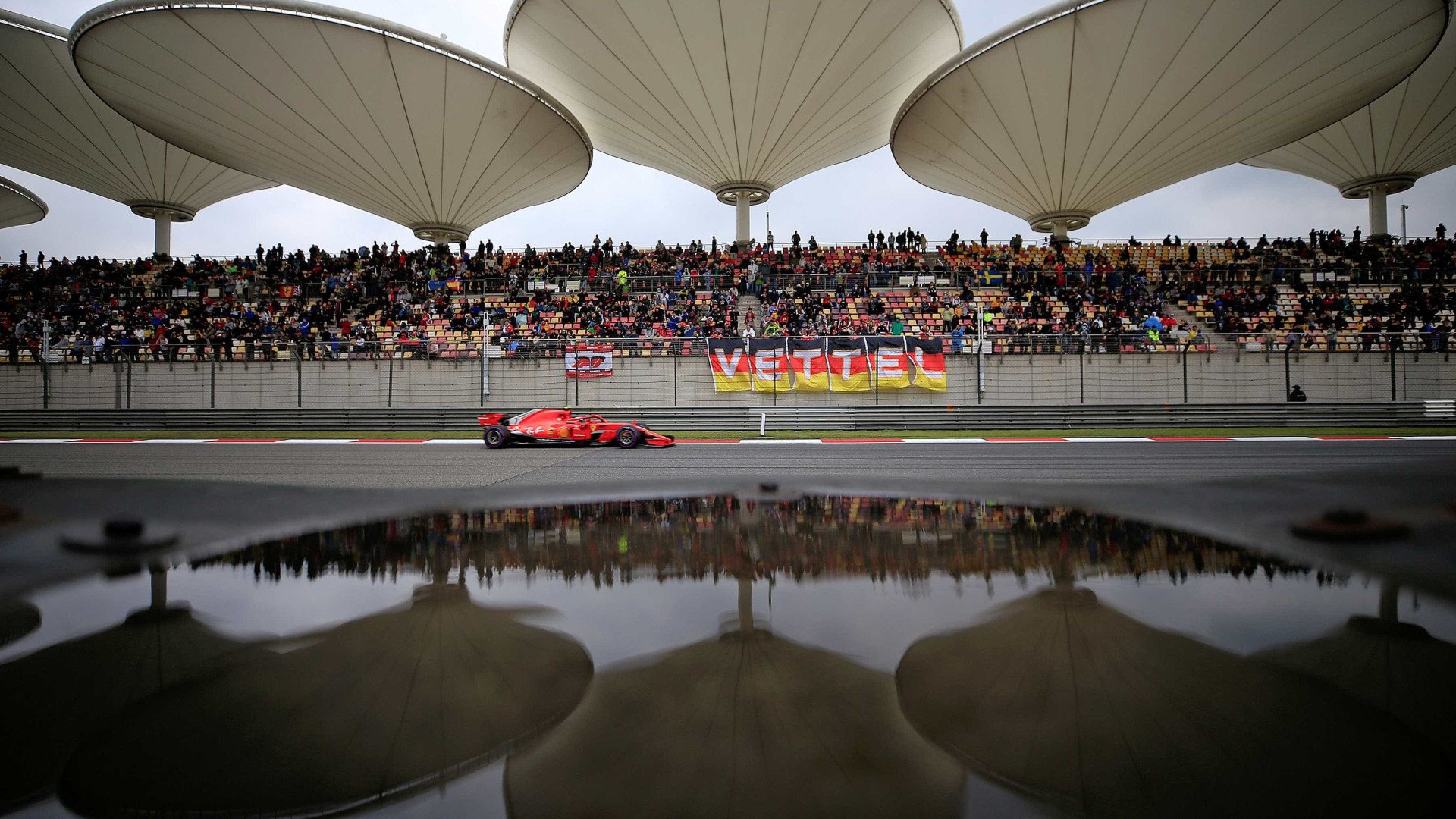 Sebastian Vettel garante a pole no GP da China